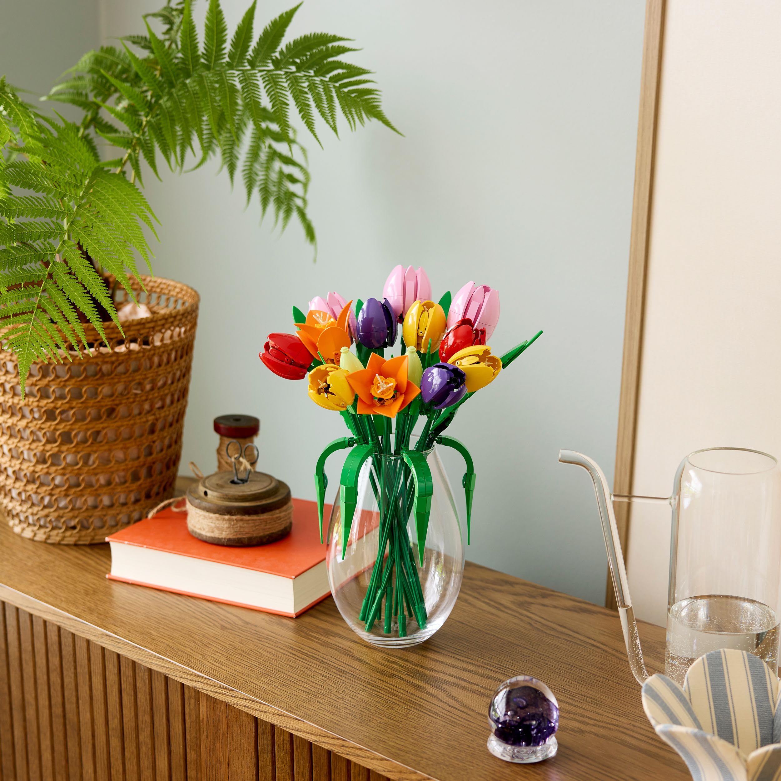 Lego Botanicals Tulpenstrauß - Set mit Kunstblumen für Erwachsene - mit 14 künstlichen Tulpen in 5 Farben als DIY Deko - Geschenkidee für Frauen - 11501 3