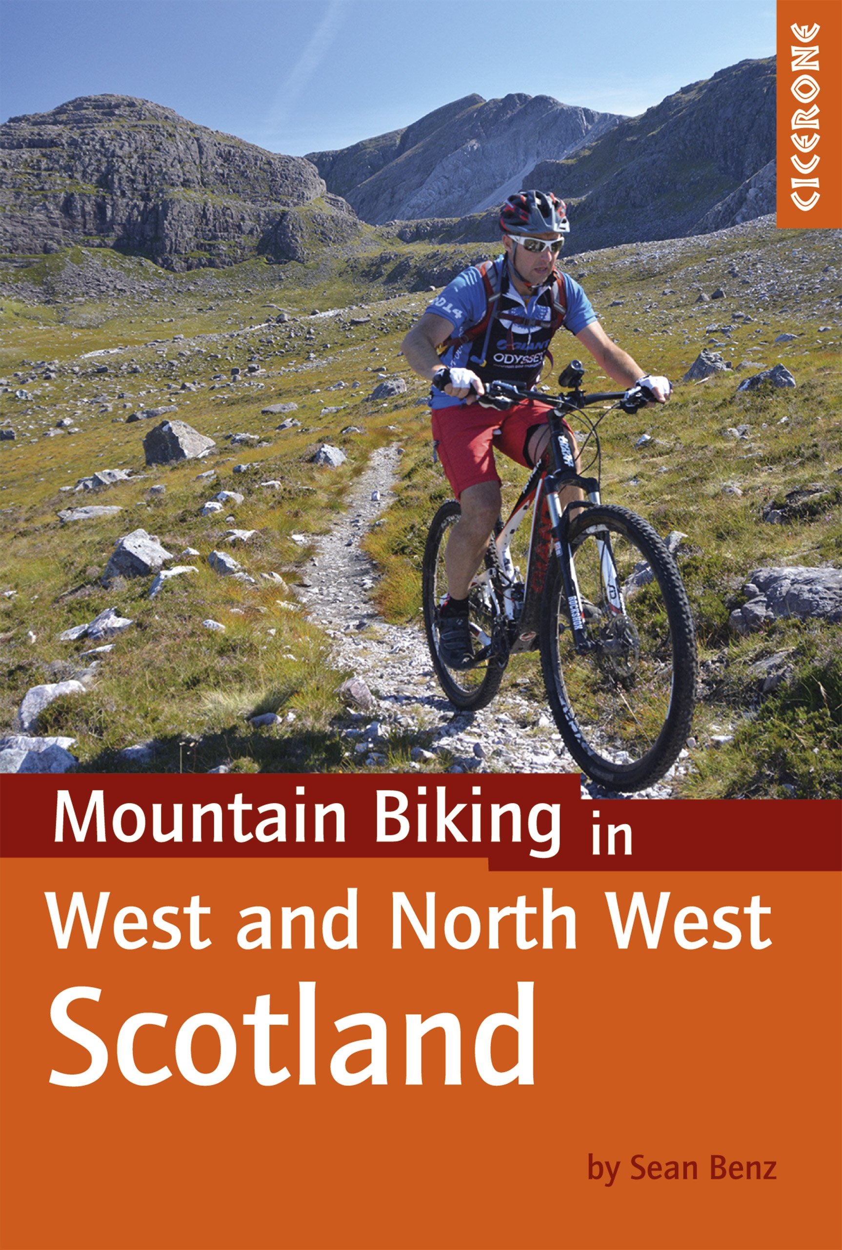 Mountain Biking in West and North West Scotland (Cicerone Guides)
