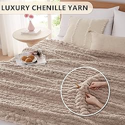 L'AGRATY Chunky Knit Blanket
