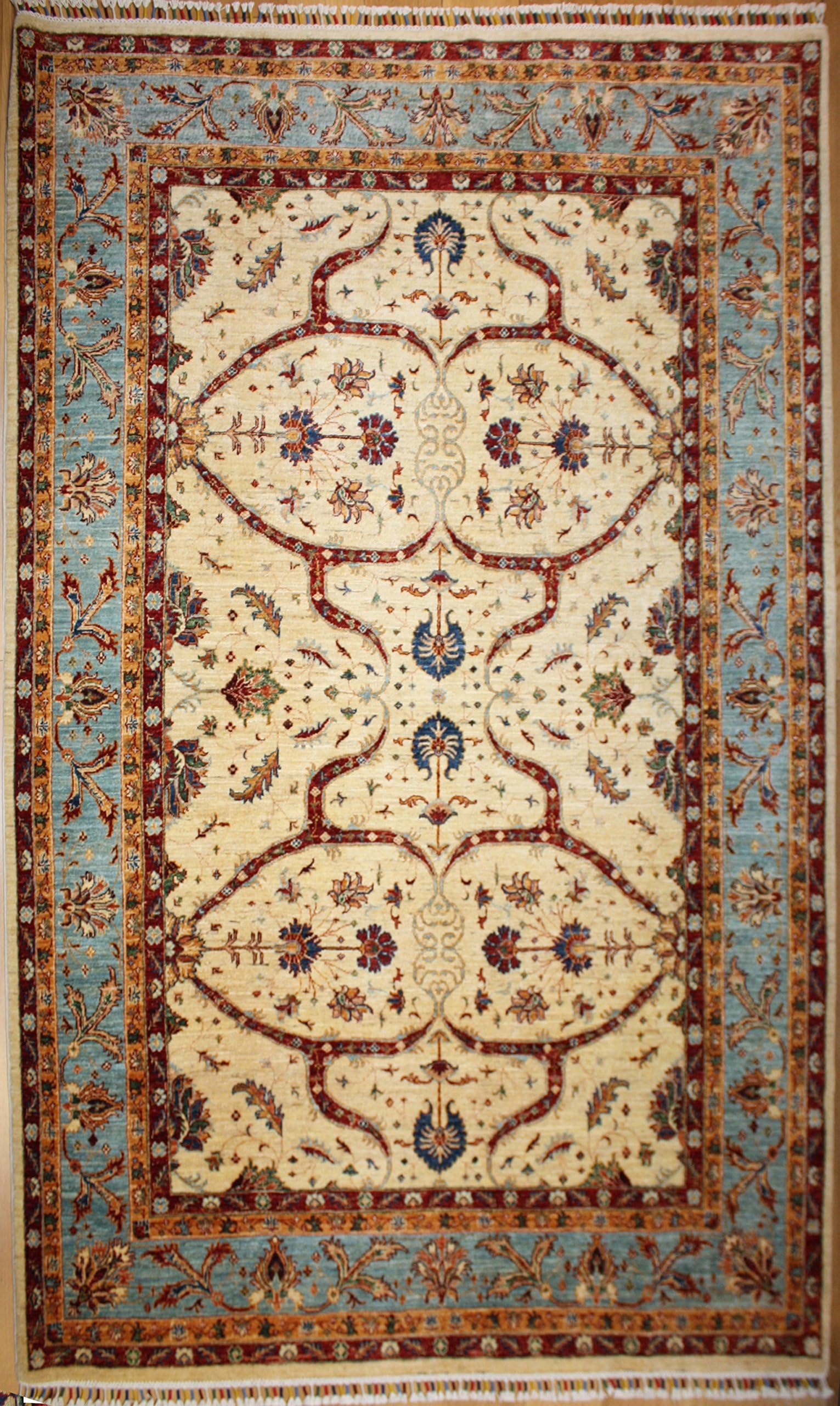 Rug Store Beautiful Decorative Isfahan Carpet - Size:285 x 204 cm Code R8309