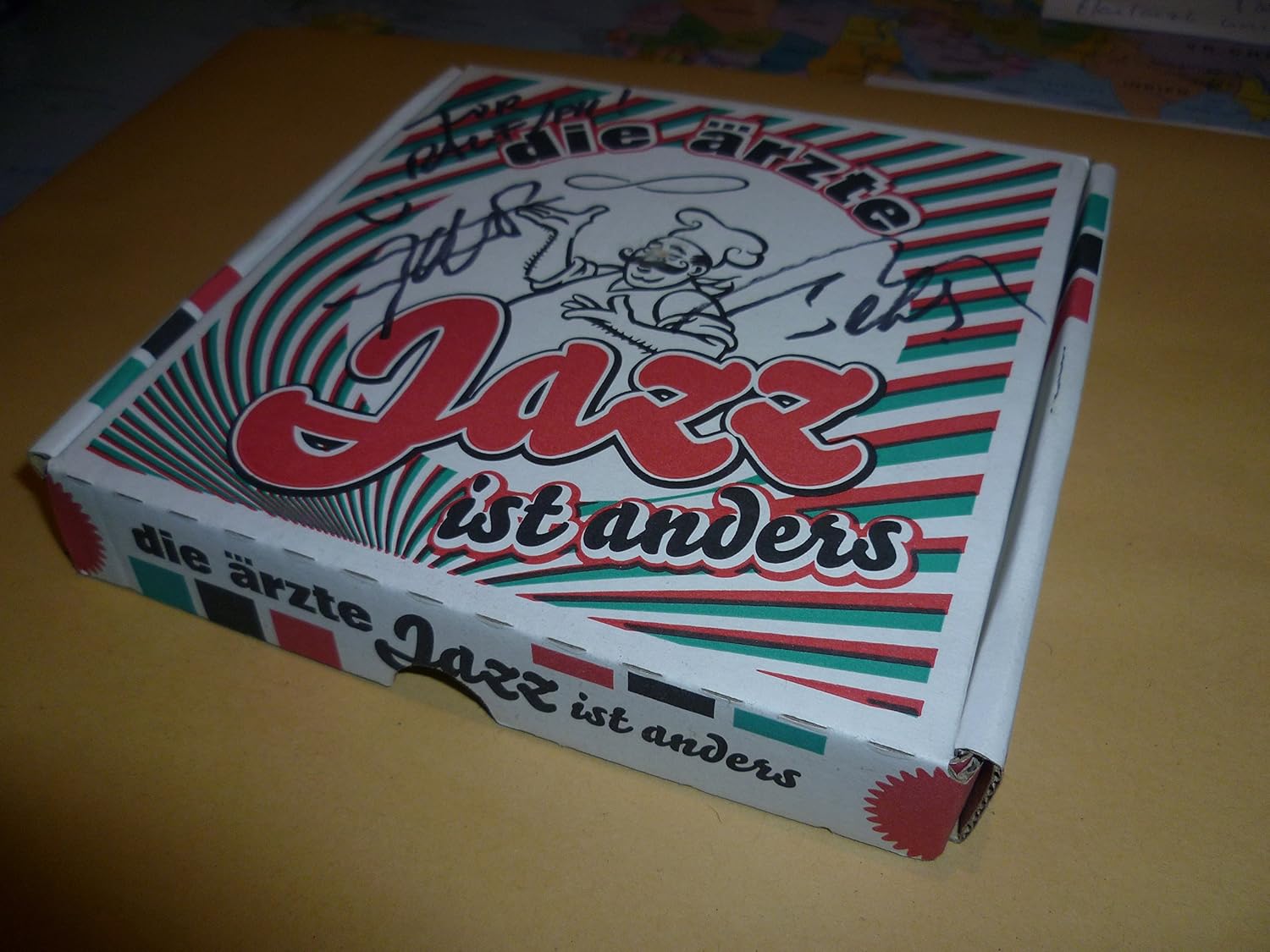 Jazz ist anders (Lim. Edition im Pizzakarton) Die Ärzte Amazon.de MusikCDs & Vinyl