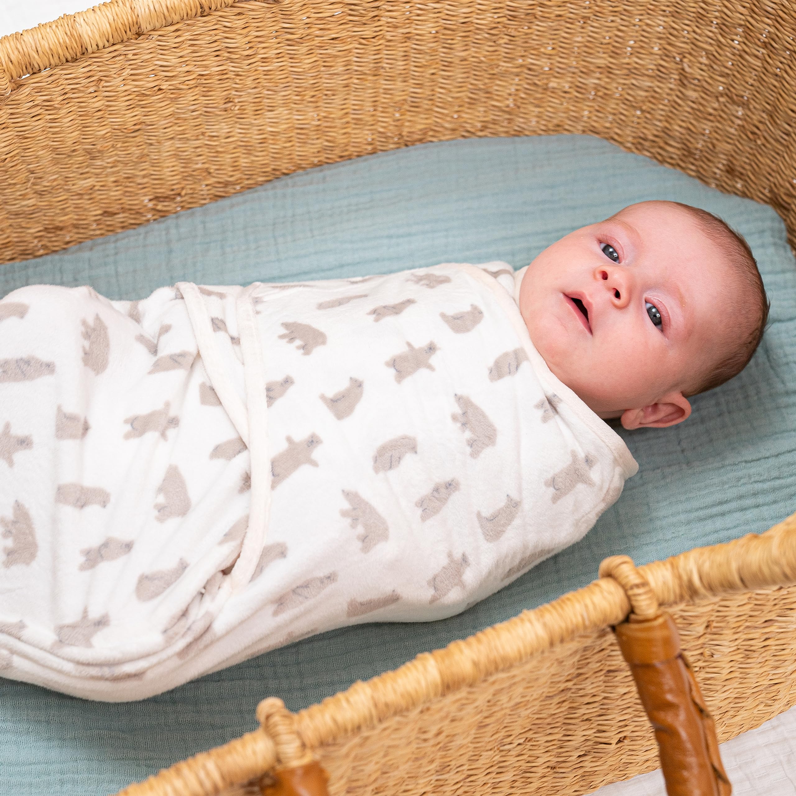 aden + anais™ Essentials Easy Swaddle™ wrap 1.5 TOG 3 Pack Little Woods
