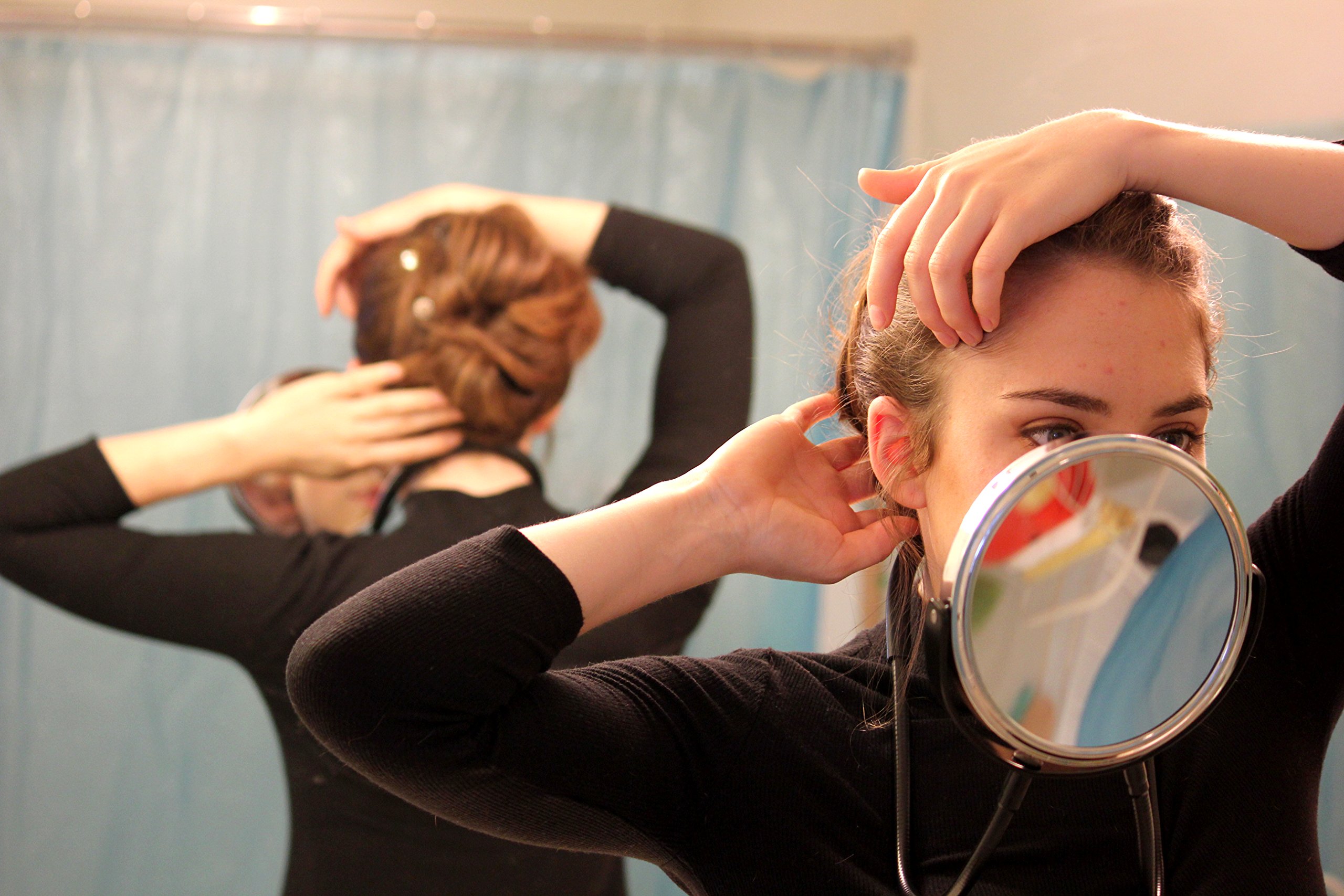 Hair Cutting Mirror When first learning to cut hair there can be many obstacles that you may