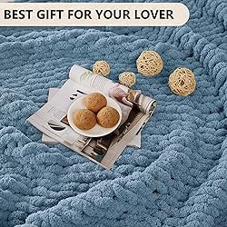 L'AGRATY Chunky Knit Blanket