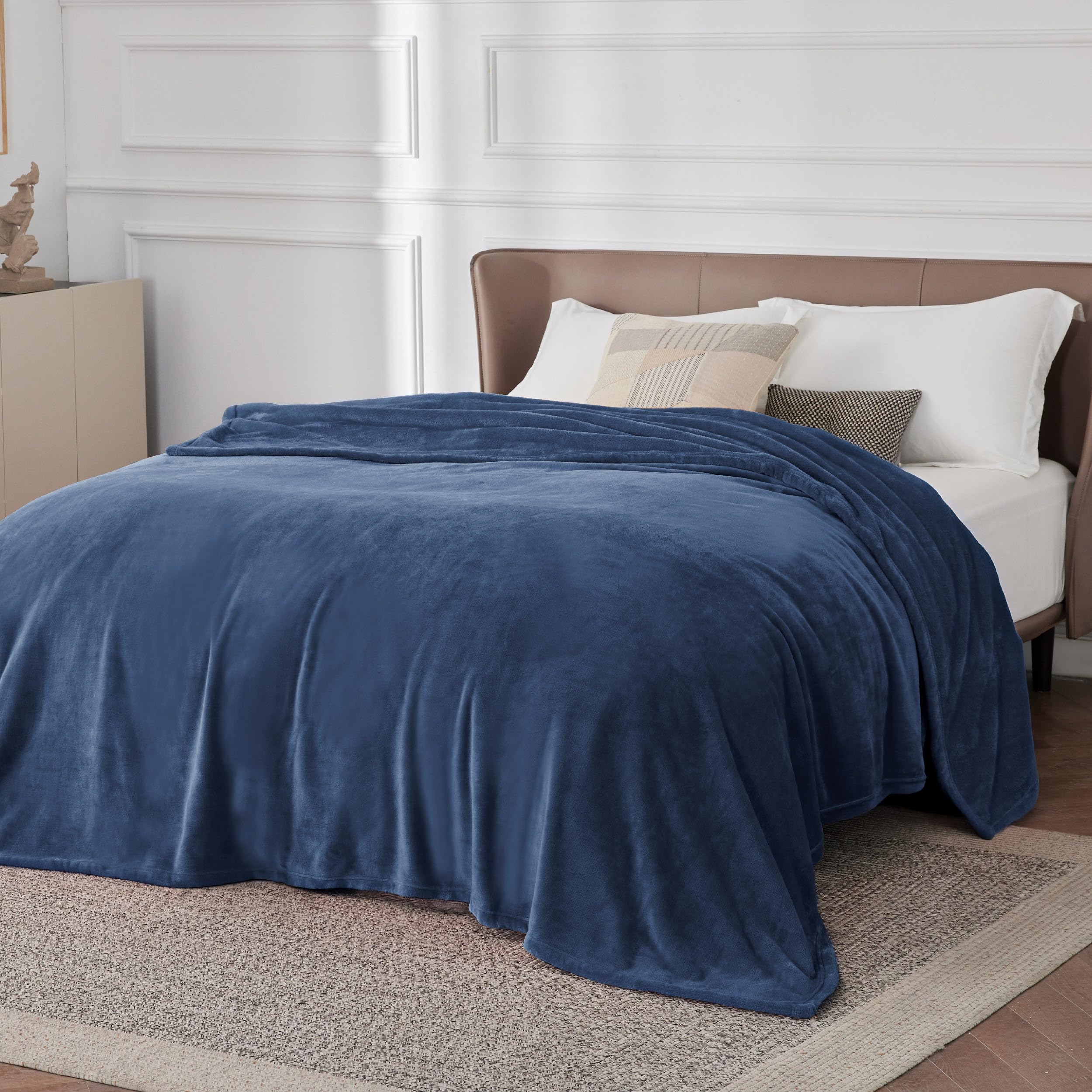 Bedsure Fleece Blanket for Bed - Soft Cosy Fluffy Throw Blankets, Warm Large Throws for Audlts, Mineral Blue, 220x240 cm — image 1