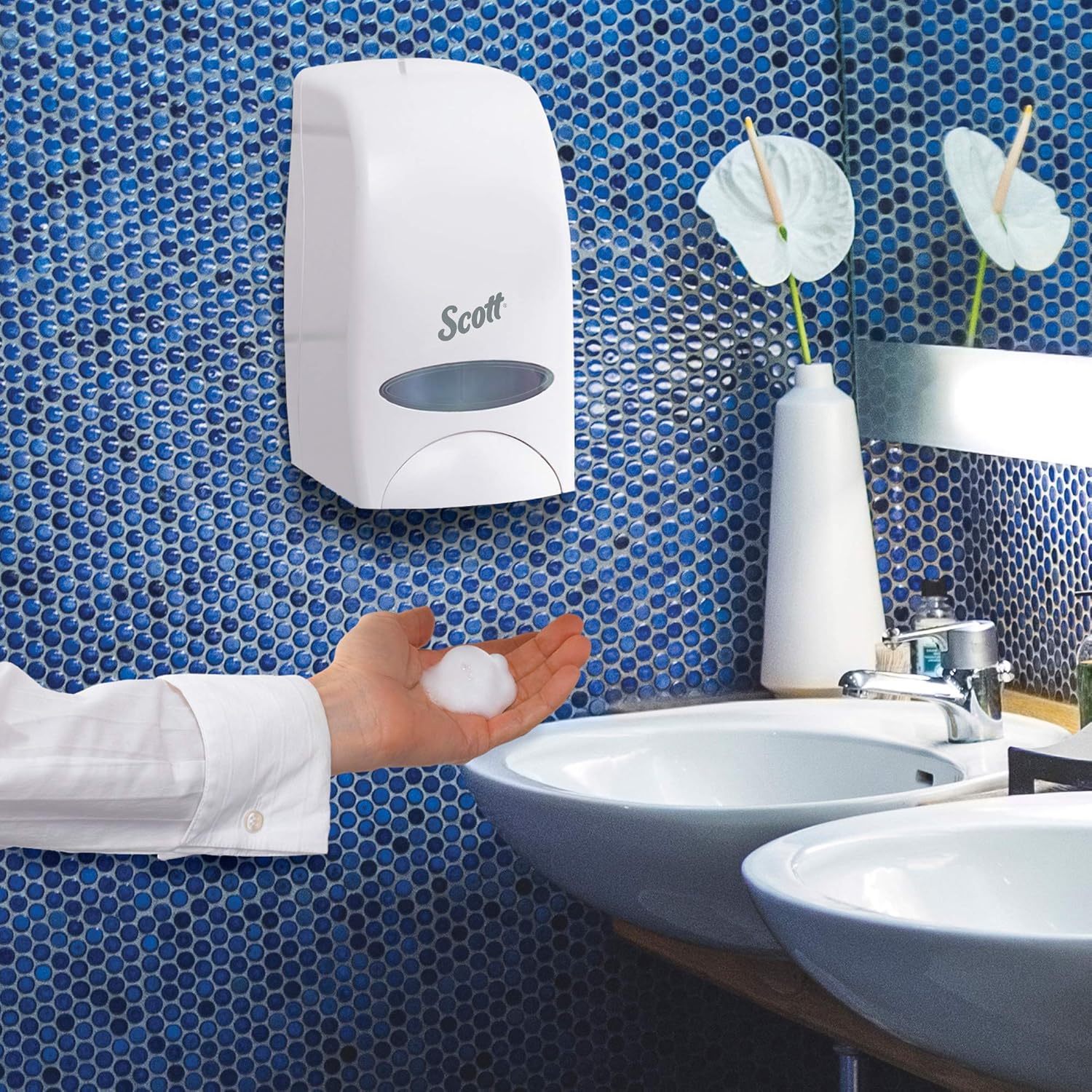 Scott 92144 Essential Manual Skin Care Dispenser, 1000mL, White: Industrial & Scientific