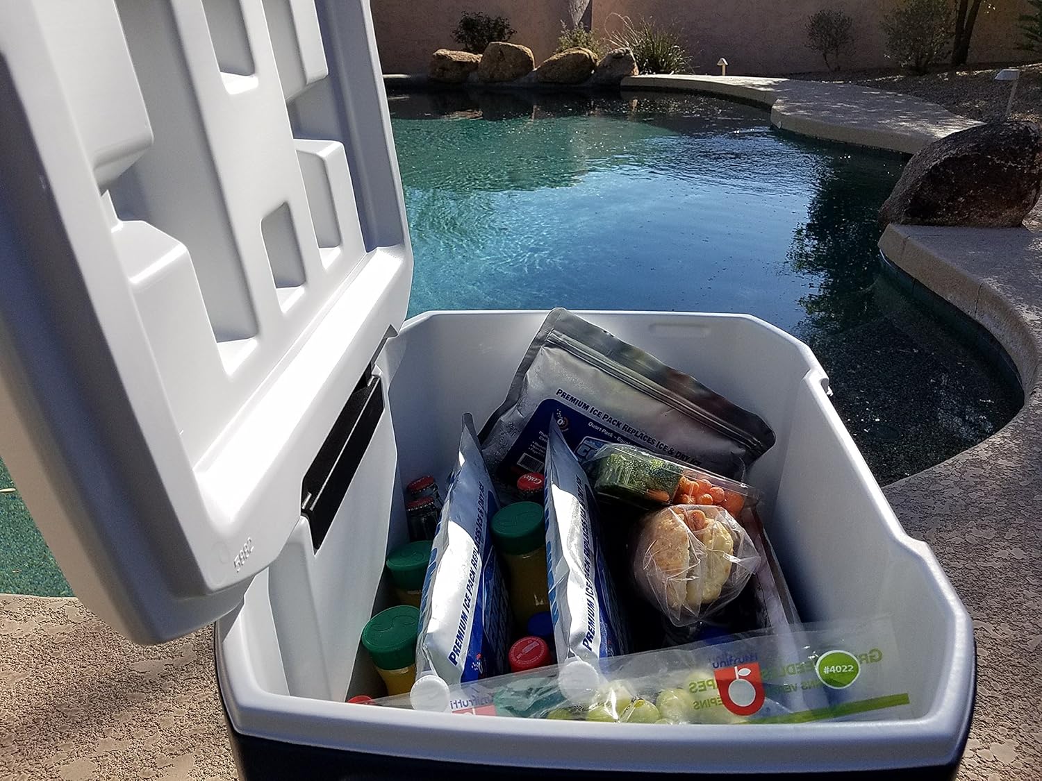 Reusable 4 MidSize Cooler Freeze Packs 10 x 10” The Coldest Pack at 18