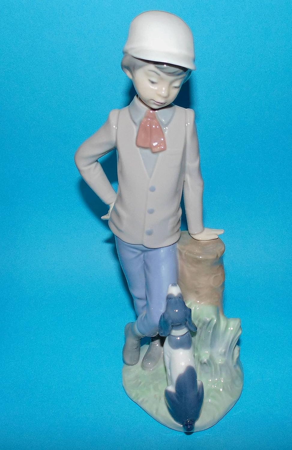 Nao by Lladro ornament Figurine Boy Leaning on Stump 1st Quality