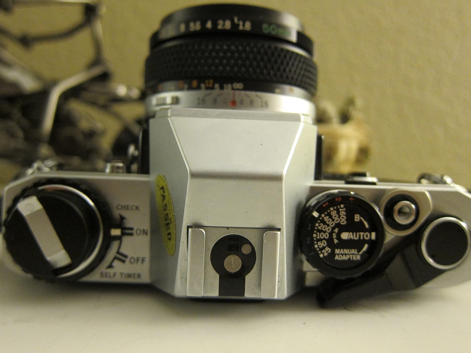 Amazon.com : Olympus OM-10 OM10 35mm Manual Focus Film Camera And Lens  Combo : Point And Shoot Film Cameras : Camera & Photo