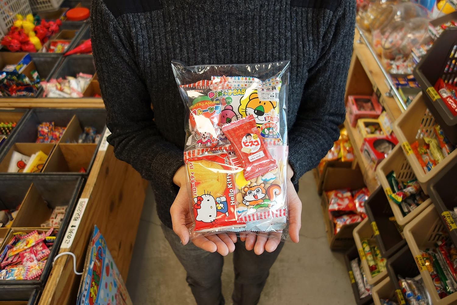 Amazon あまのや お菓子の詰め合わせ 乳児さん向け ０歳 ２歳 300円パック あまのや繁田商店 駄菓子 通販