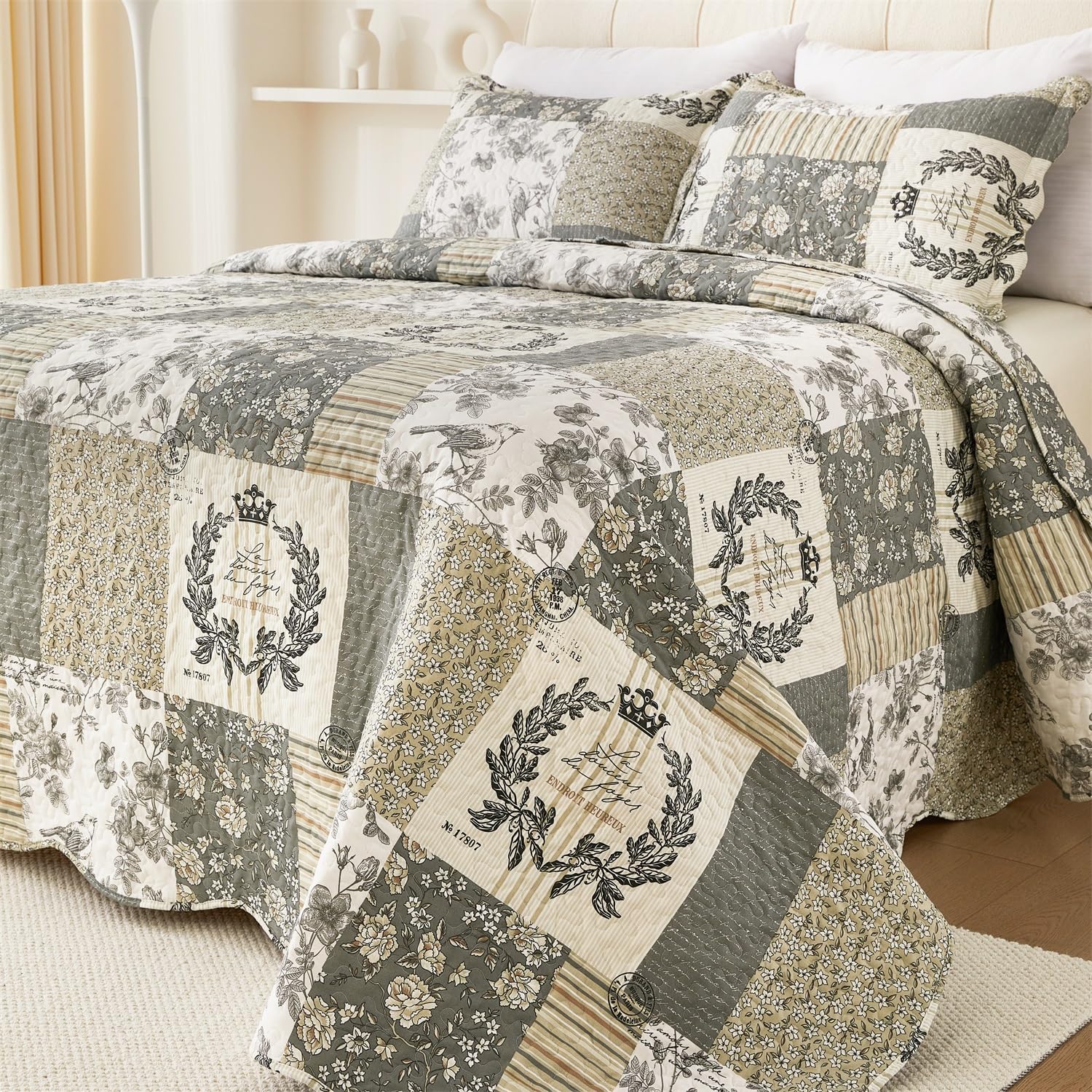 Cmfshape Floral Quilt King,3 Piece Bird Pattern Bedspread Set,Grey Plaid Farmhouse Reversible Bed Quilt for All Season,Country Quilted Blanket(Grey&White,King102 x90) Image