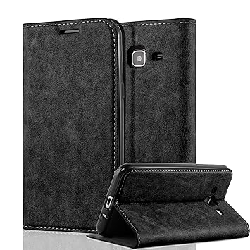 Cadorabo Hülle für Samsung Galaxy J3 2016 (6) - Hülle in Nacht SCHWARZ – Handyhülle mit Magnetverschluss, Standfunktion und K