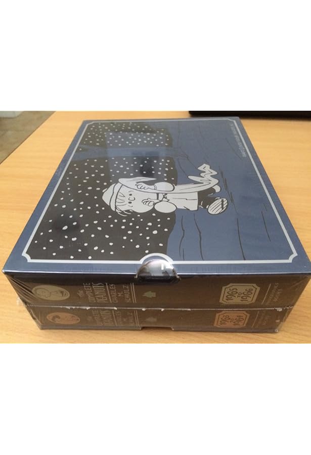 Amazon.com: The Complete Peanuts 1950-1954 Box Set: 9781560976325
