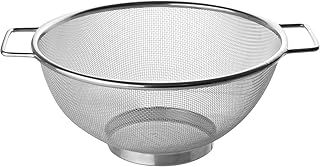 Fackelmann Sieb Ø 26 cm, Küchensieb aus Edelstahl, feinmaschiger Seiher mit 2 Griffen (Farbe: Silber), Menge: 1 Stück
