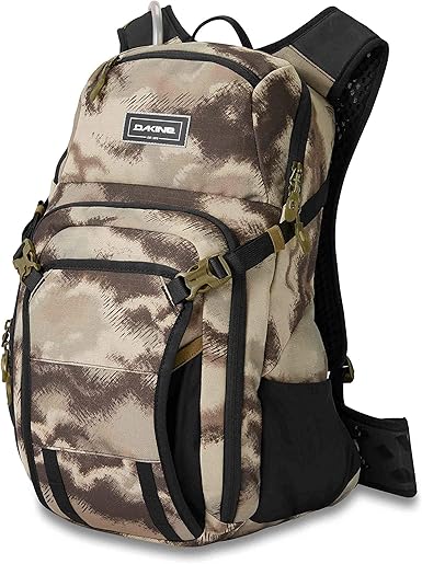 dakine camo backpack