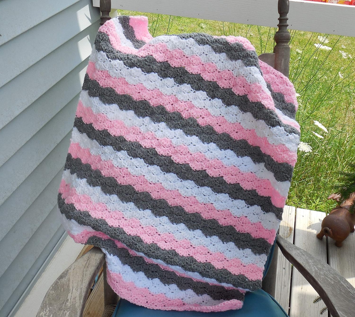grey and white crochet baby blanket