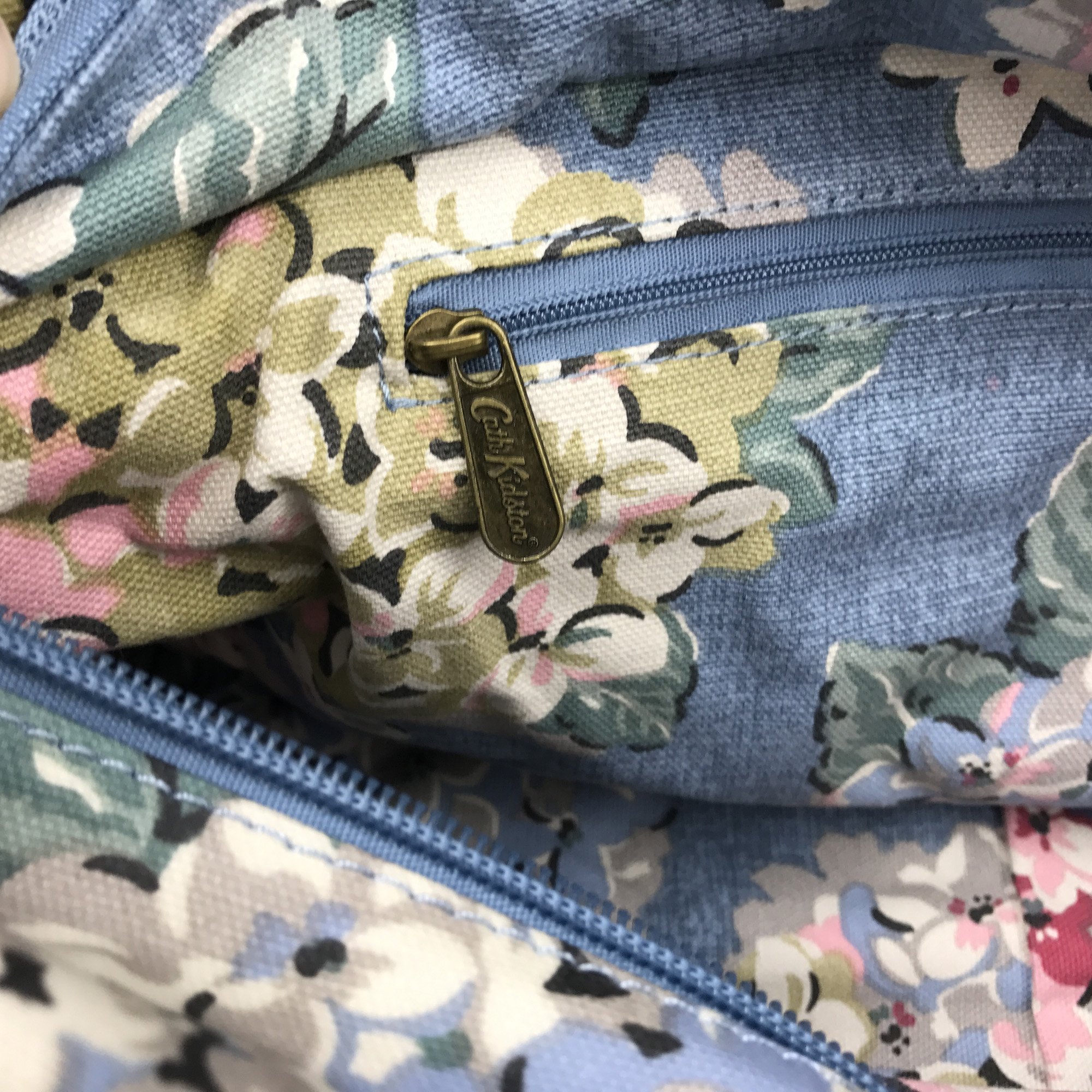 Cath Kidston Matt Oilcloth Day Bag Handbag Hydrangea Colour Blue 16AW