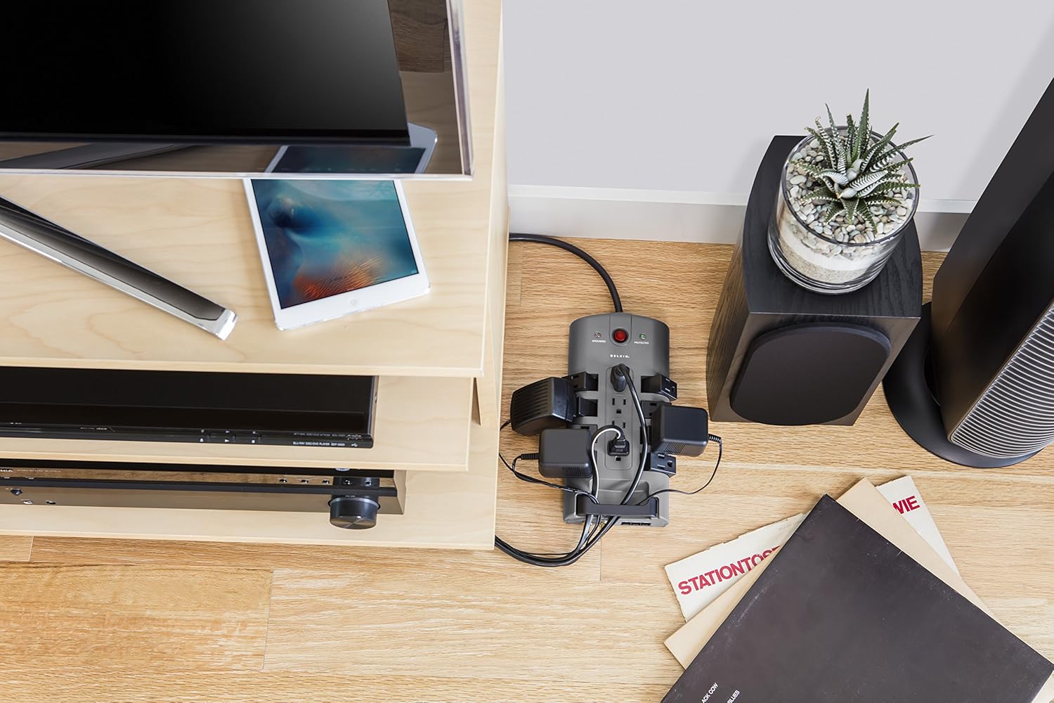 Belkin 12-Outlet Pivot-Plug Power Strip Surge Protector, 8ft Cord(4,320 Joules): Home Audio & Theater