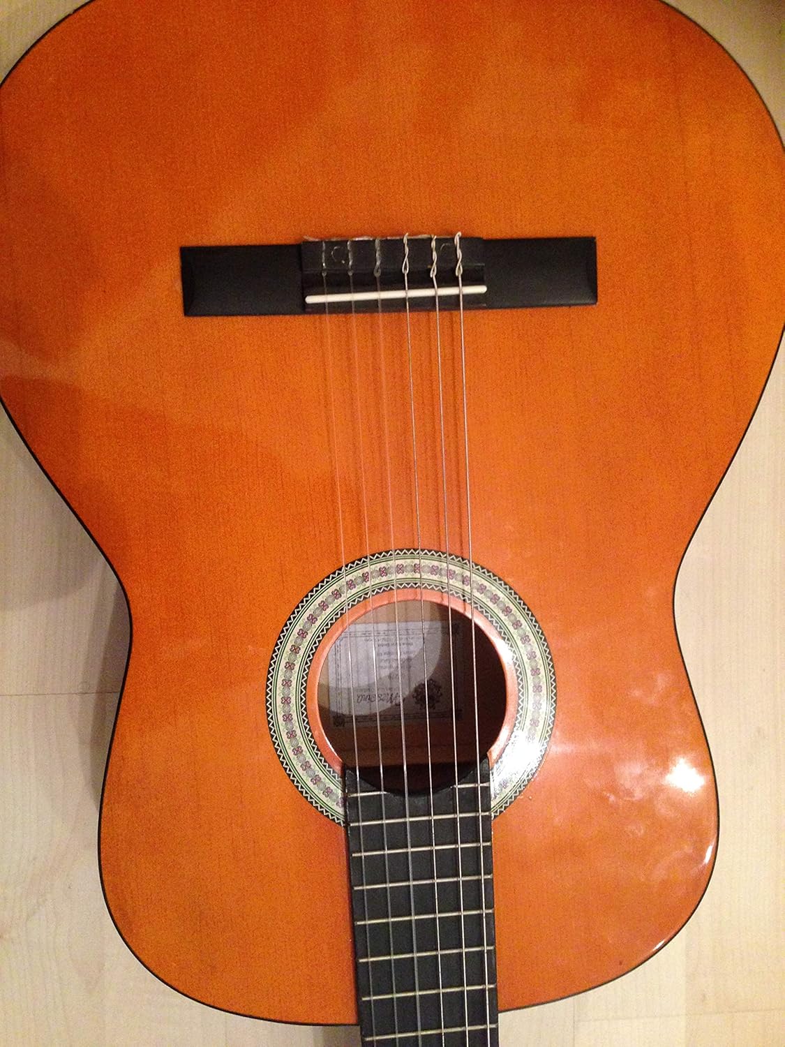 Clifton 4/4 classical guitar set with book, CD, DVD, Tuner Laminated