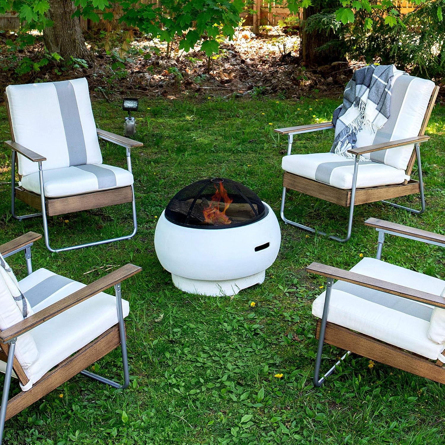 Novogratz 87830WHT1E Poolside Collection, Asher 22" Wood Burning Grilling Surface, Bright White Fire Pit: Garden & Outdoor