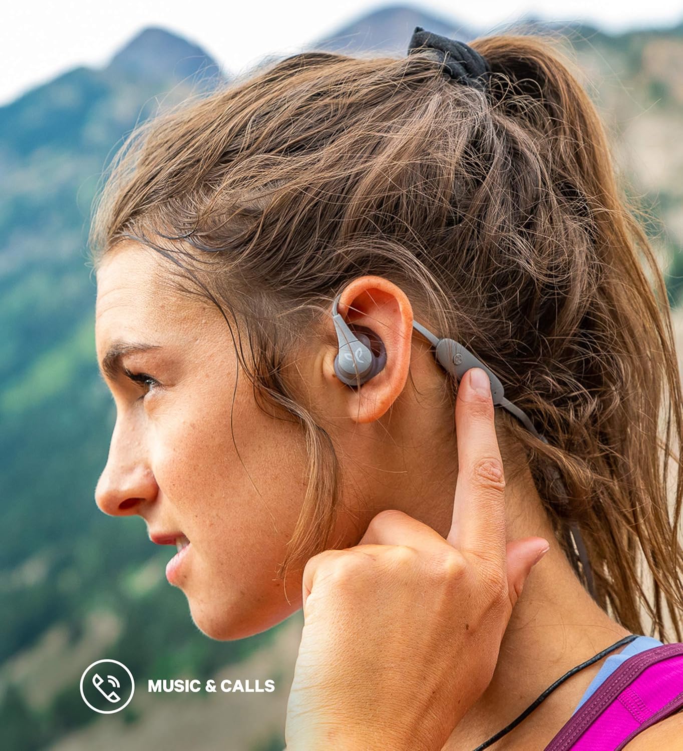 Jaybird X4 Wireless Bluetooth Headphones for Sport Fitness and Running, Compatible with iOS and Android Smartphones: Sweatproof and Waterproof - Black Metallic/Flash: Electronics