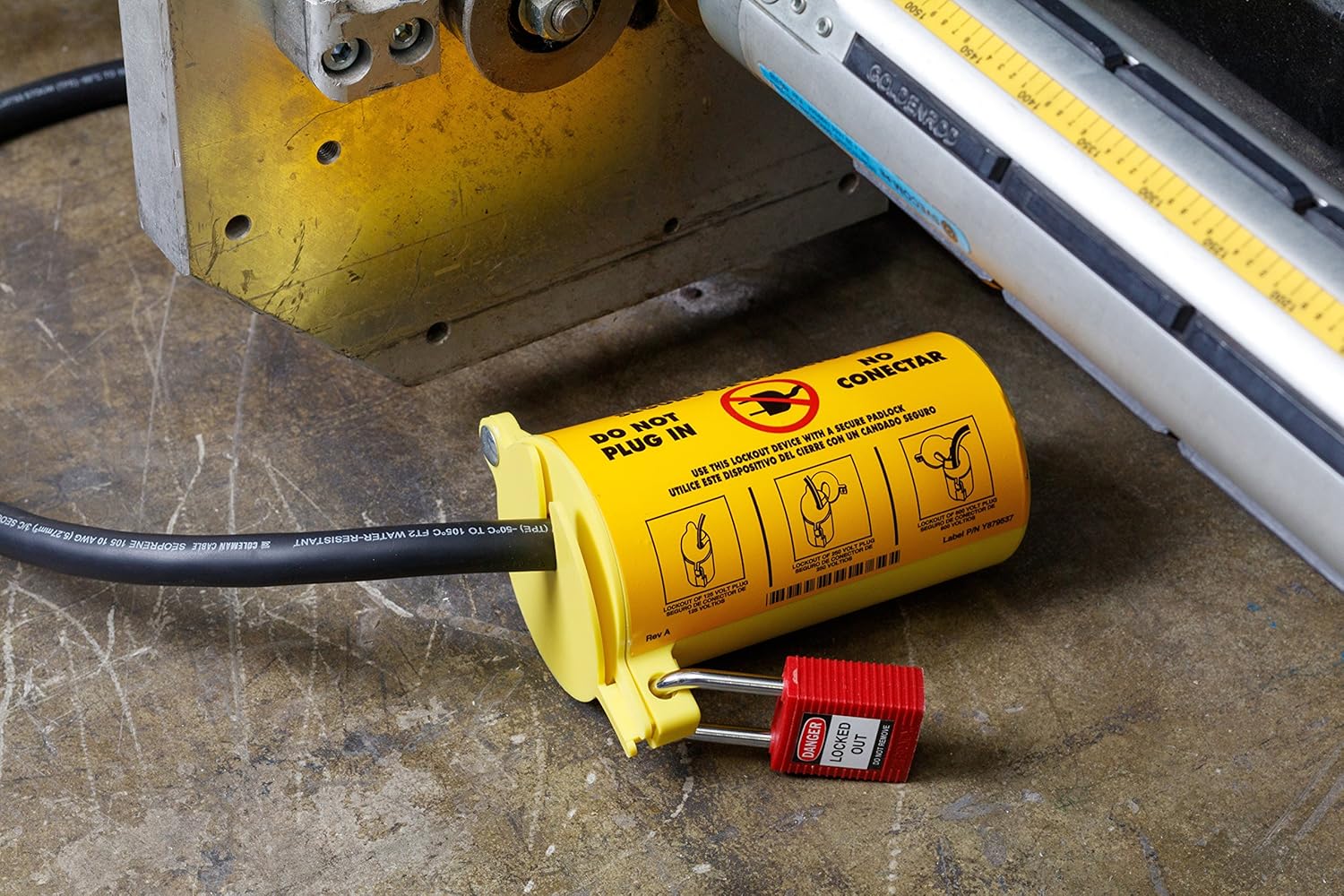 Brady Electrical Lockout Toolbox Kit Includes Safety Padlocks and Tags