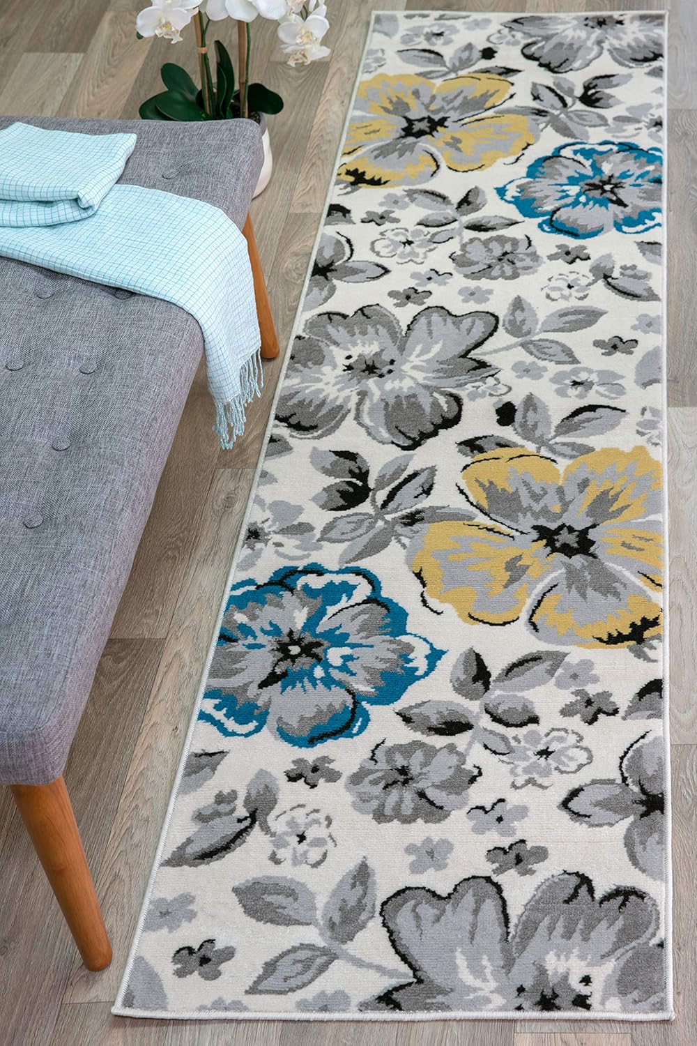 Modern Floral Runner Rug, 2' x 7'2, Cream Amazon.ca Home