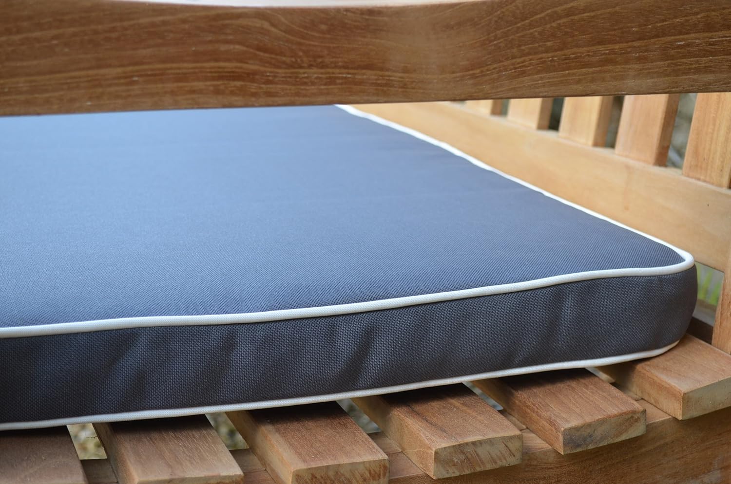 4 Seater Garden Bench Cushion With Premium Fabric Filling 1 7m