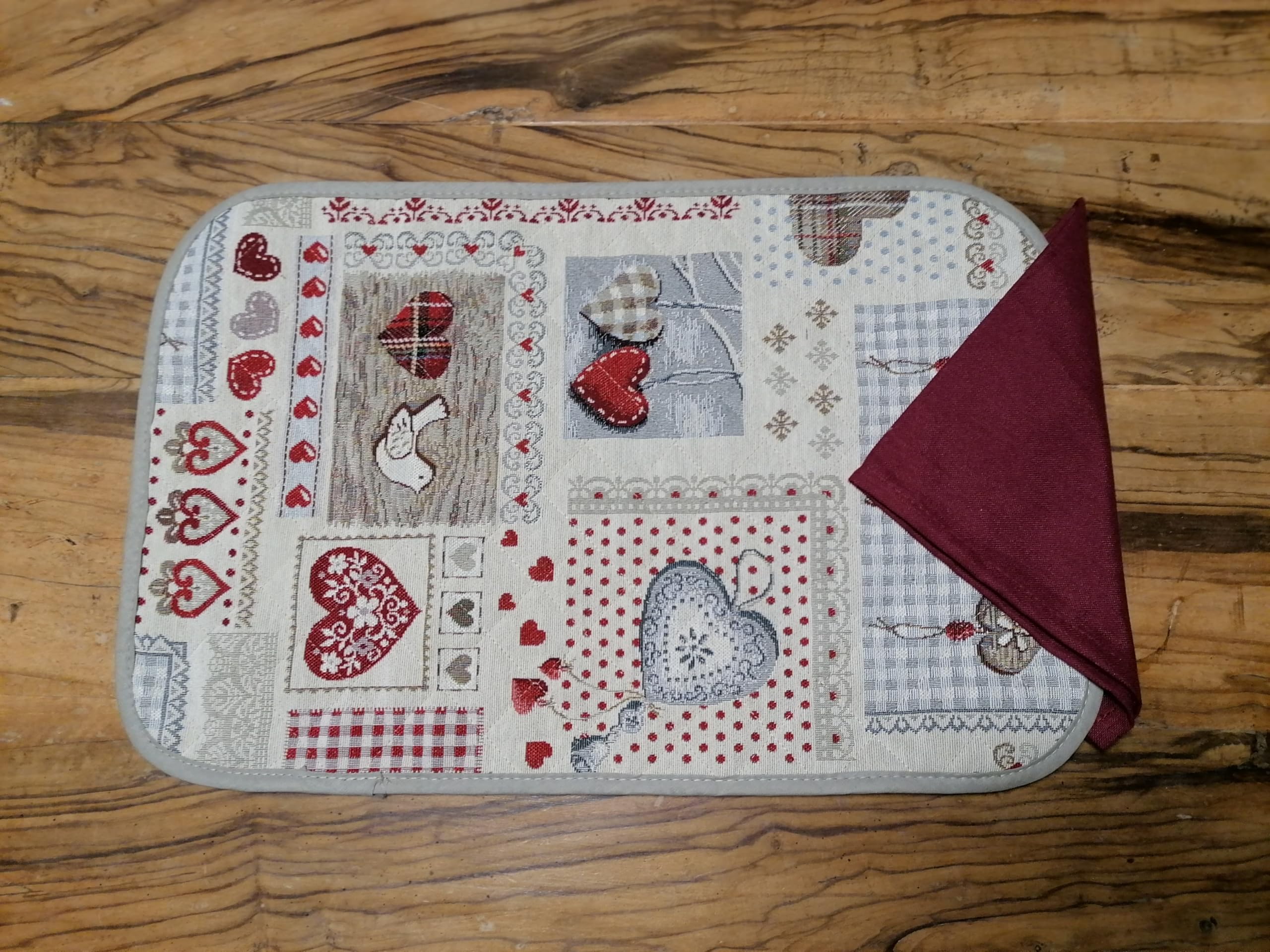 I pay little New!!! American Quilted Placemat with 1 Napkin Heart Design Red Color Made in Italy!!!!!