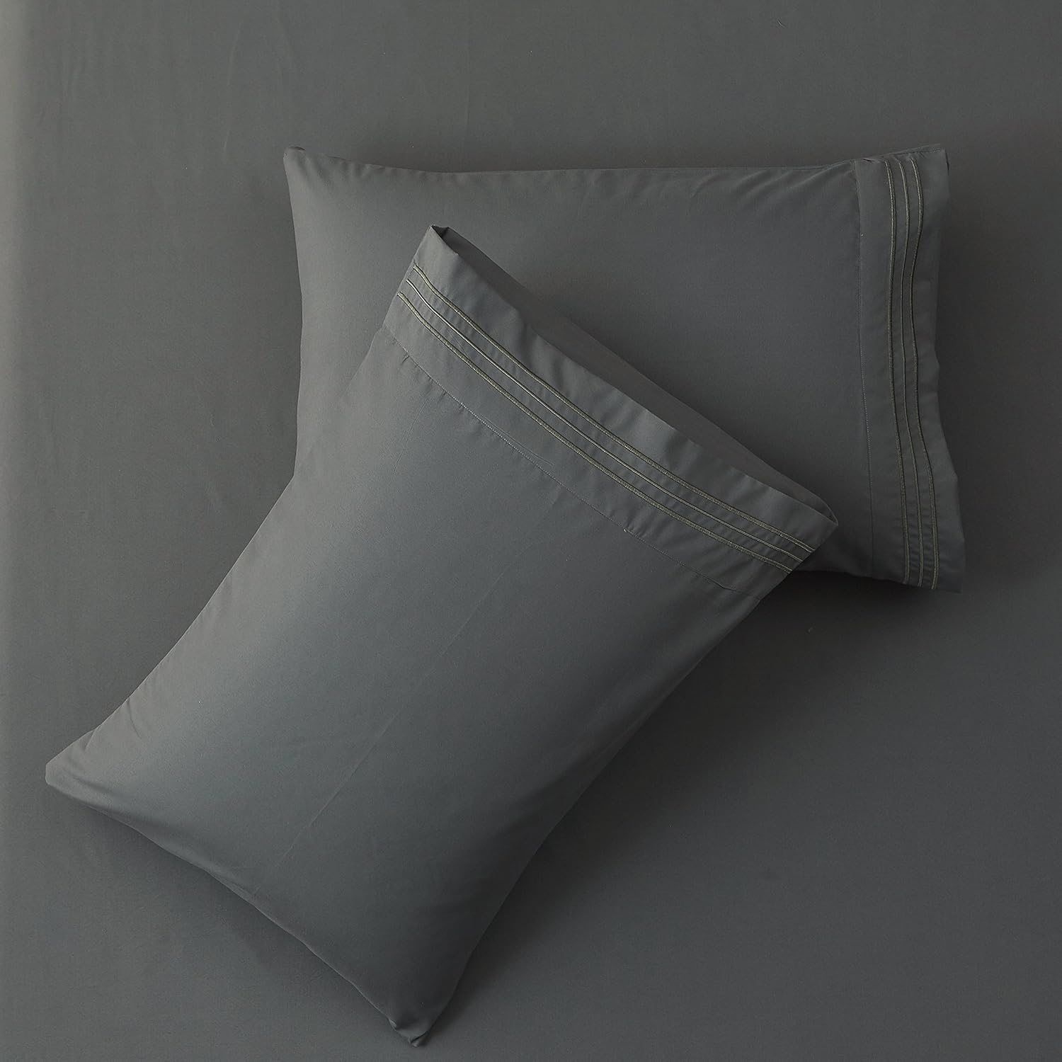 SONORO KATE Bed Sheet Set Super Soft Microfiber 1800 Thread Count Luxury Egyptian Sheets Fit 18-24 Inch Deep Pocket Mattress Wrinkle and Hypoallergenic-4 Piece (Dark Grey, Queen): Home & Kitchen