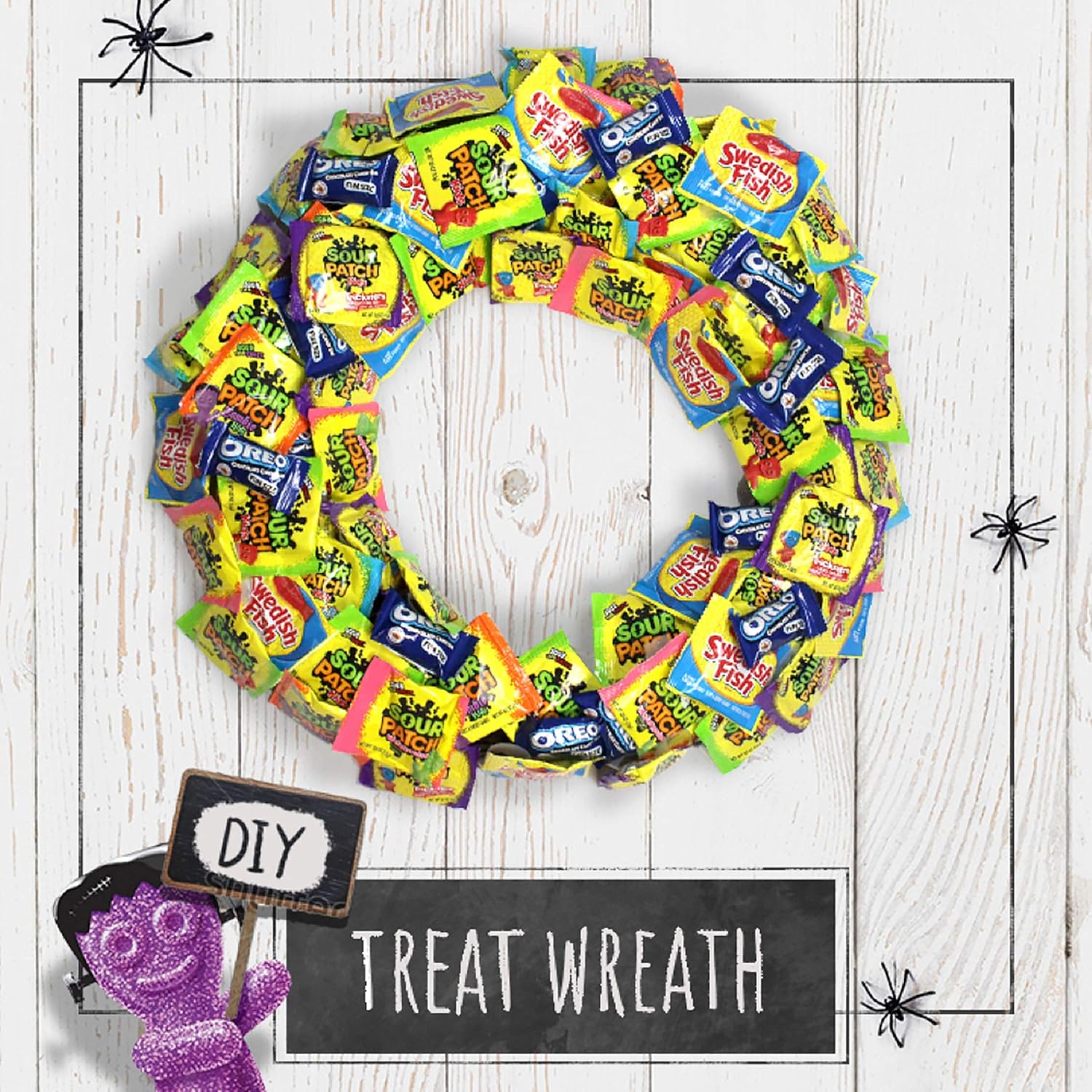 SOUR PATCH KIDS Candy and SWEDISH FISH Candy Halloween Candy Variety Pack, 1 - 115 Trick or Treat Snack Packs : Grocery & Gourmet Food