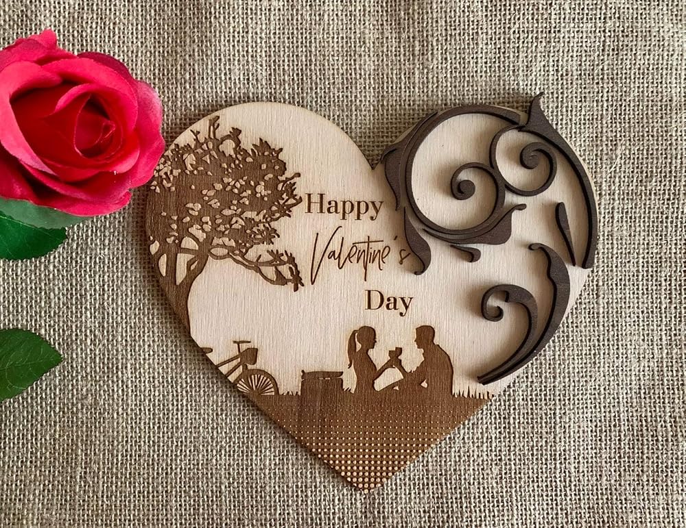 Personalisiertes Herz aus Holz zum Valentinstag Holzherz