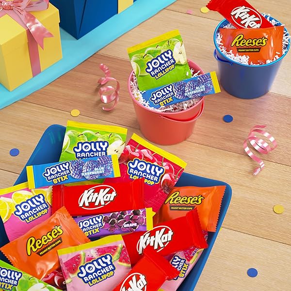 JOLLY RANCHER, KIT KAT AND REESE’S ASSORTED FLAVORED SNACK SIZE, CANDY PARTY PACK, 30.54 OZ