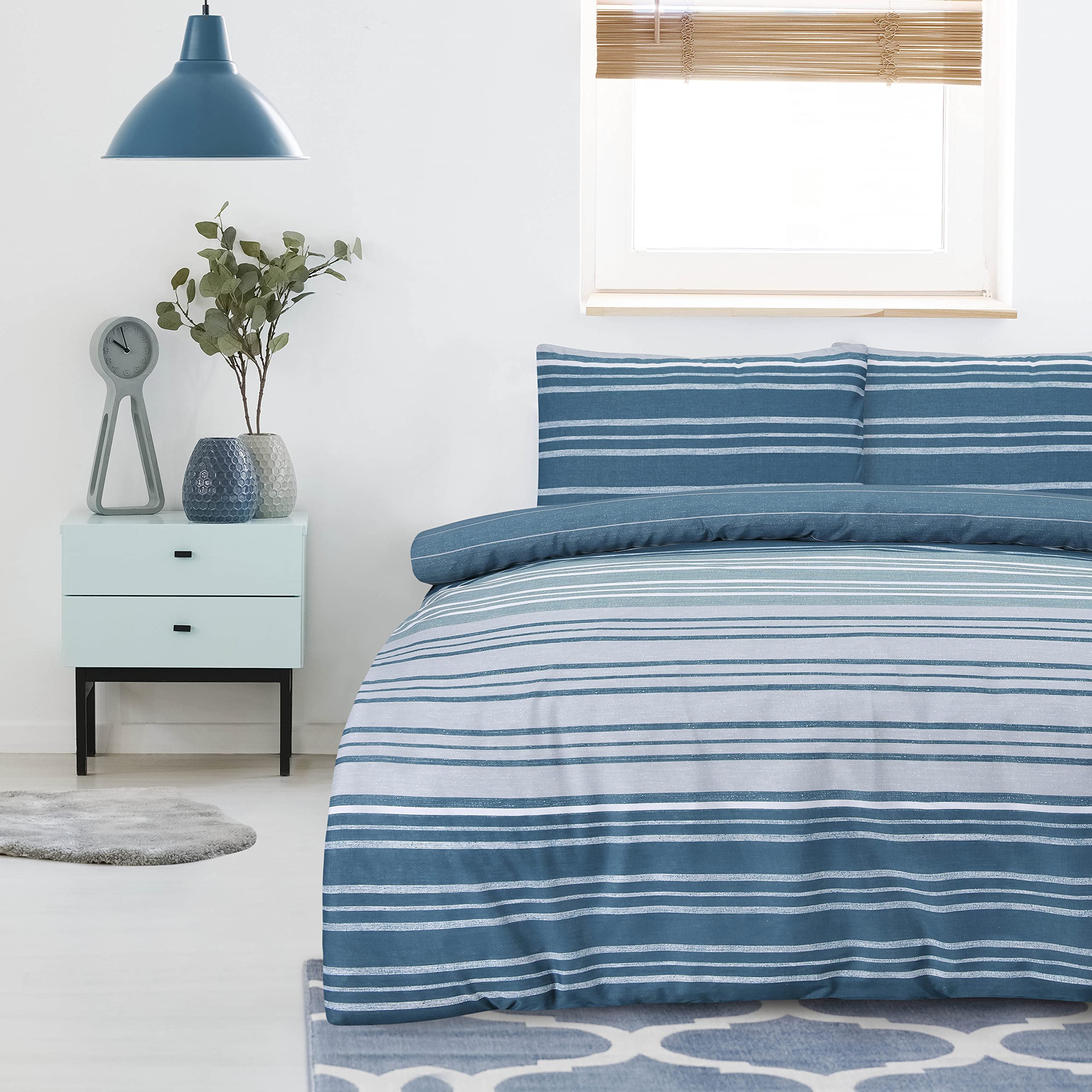 Sleepdown Duvet Cover Set - Teal - Textured Stripe - Reversible Quilt Cover Easy Care Bed Linen Soft Cosy Bedding Sets with Pillowcases - Super King (260 cm x 220 cm)