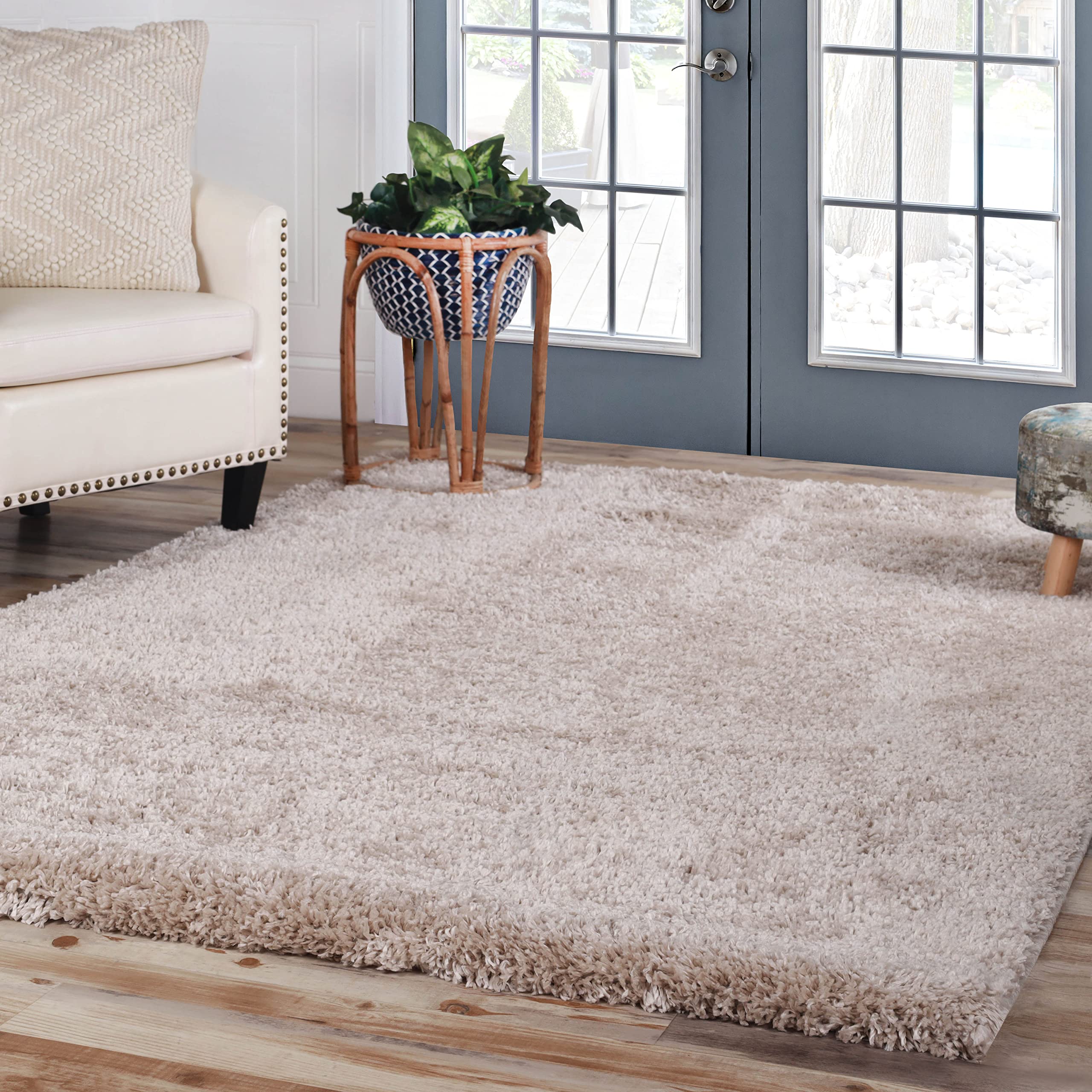 Photo 1 of ***used** Superior Indoor Large Shag Area Rug with Cotton Backing, Ultra Plush and Soft, Fuzzy Rugs for Living Room, Bedroom, Office, Playroom, Kids, Home Floor Decor, Berlin Collection, 8' X 10', Beige