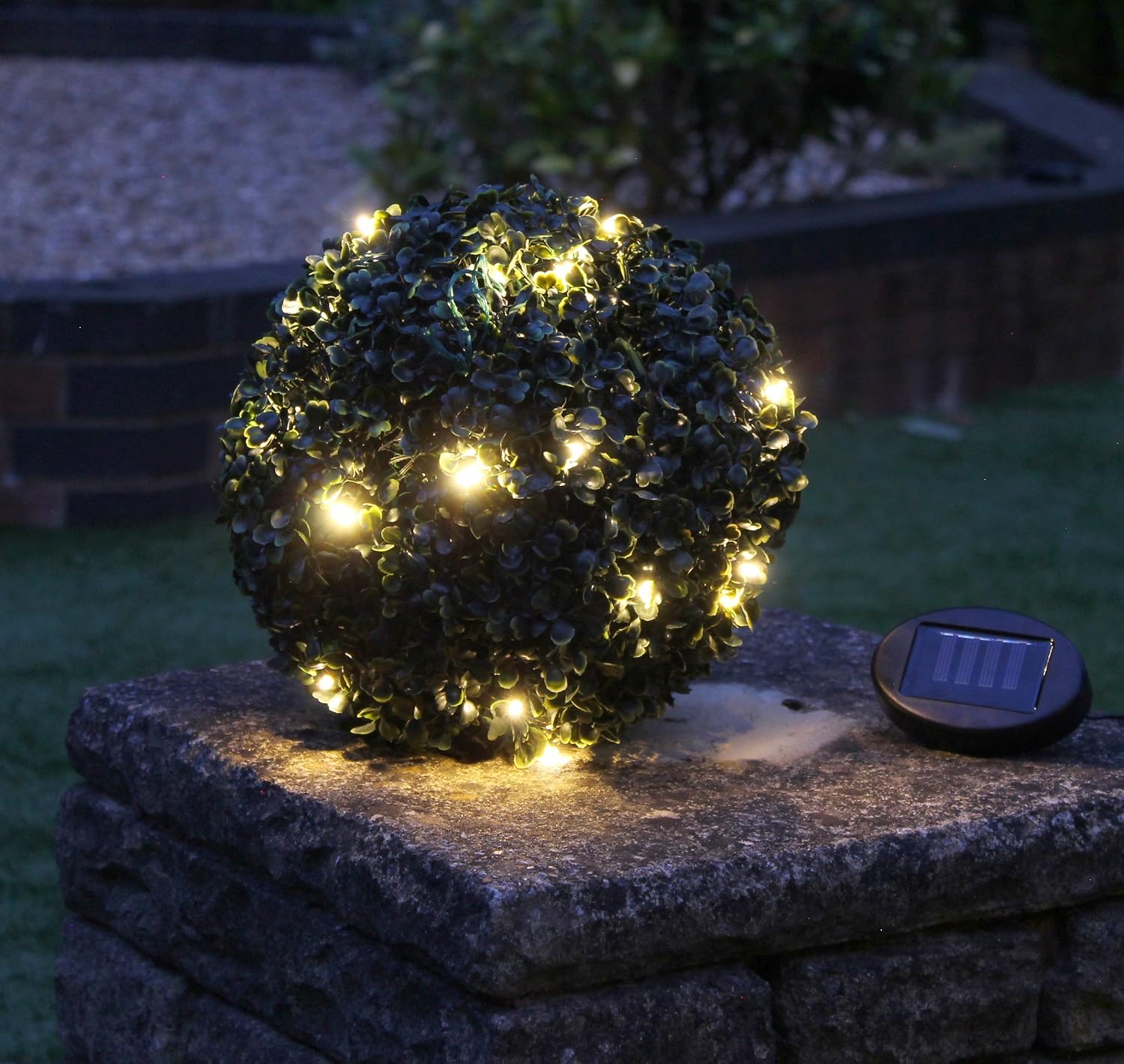 PK Green Solar Powered 20 LED Topiary Ball Light Outdoor Solar Garden