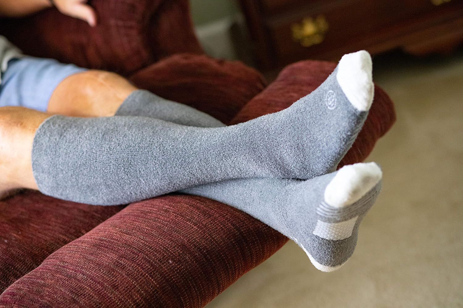 Doctor's Choice Men's Sleeping Socks, Light Cozy Compression Sock, 8-15 mmHg, with Soft, Warm, Fuzzy Features at  Men’s Clothing store
