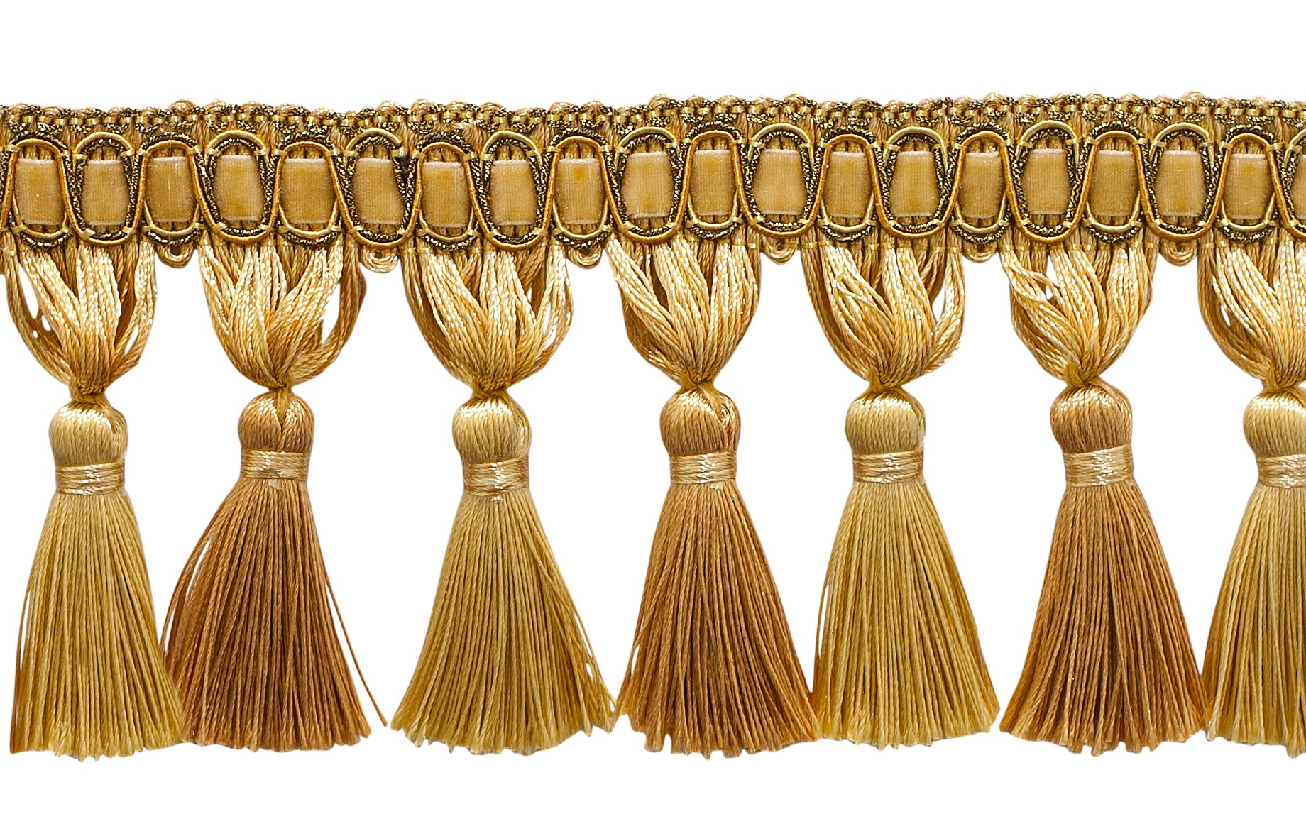 бахрома 2023. бахрома для штор. золотая бахрома снегов. золотая бахрома. бахрома с удлиненными кисточками.