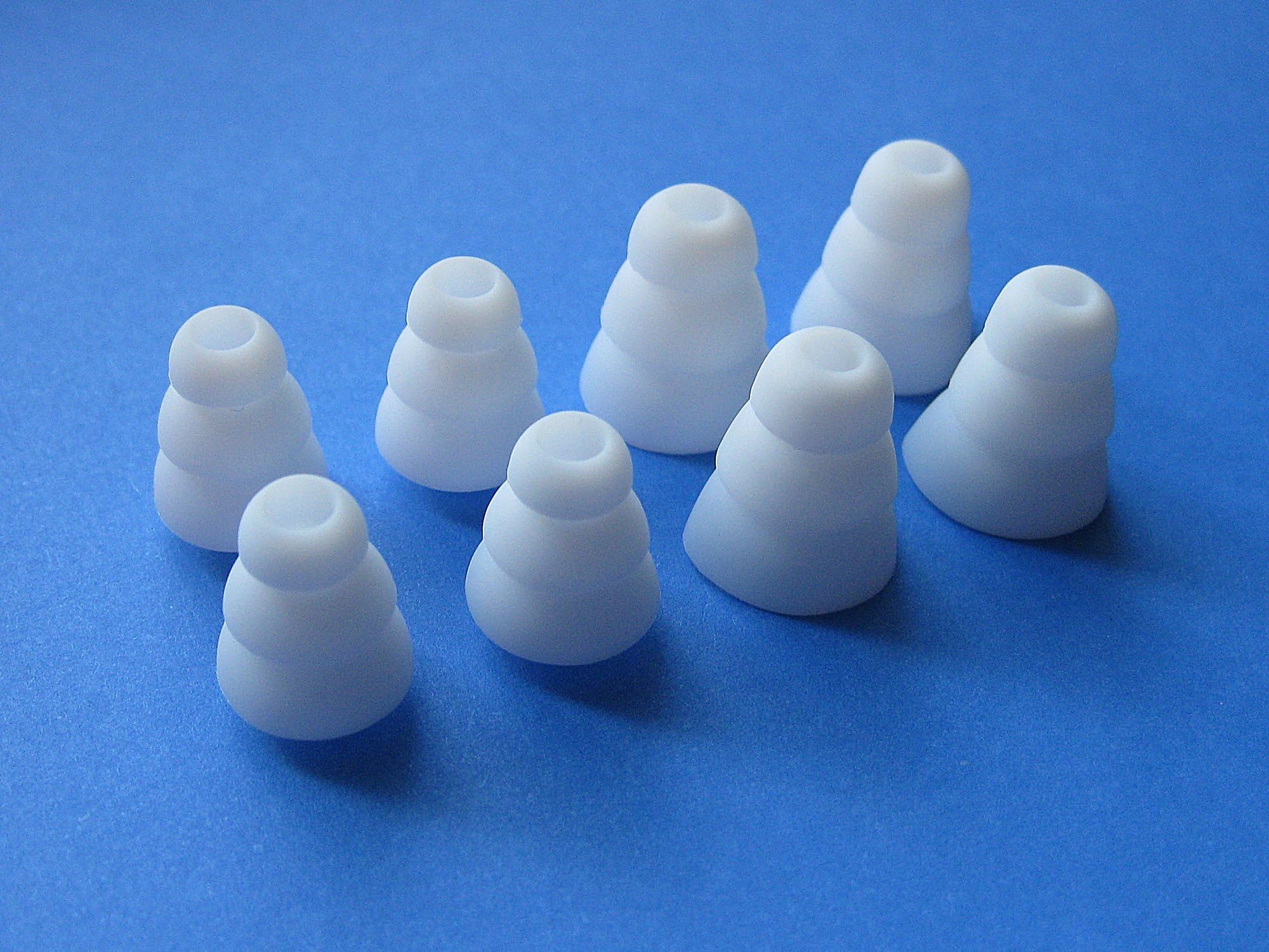 8pcs: 4 Small (S) and 4 Large (L) White Triple Flange Replacement Eartips for Monster Beats Dr. Dre Tour, Powerbeats, urBeats 2, HeartBeats 2 Lady Gaga, DiddyBeats, and Turbine Pro Earphones