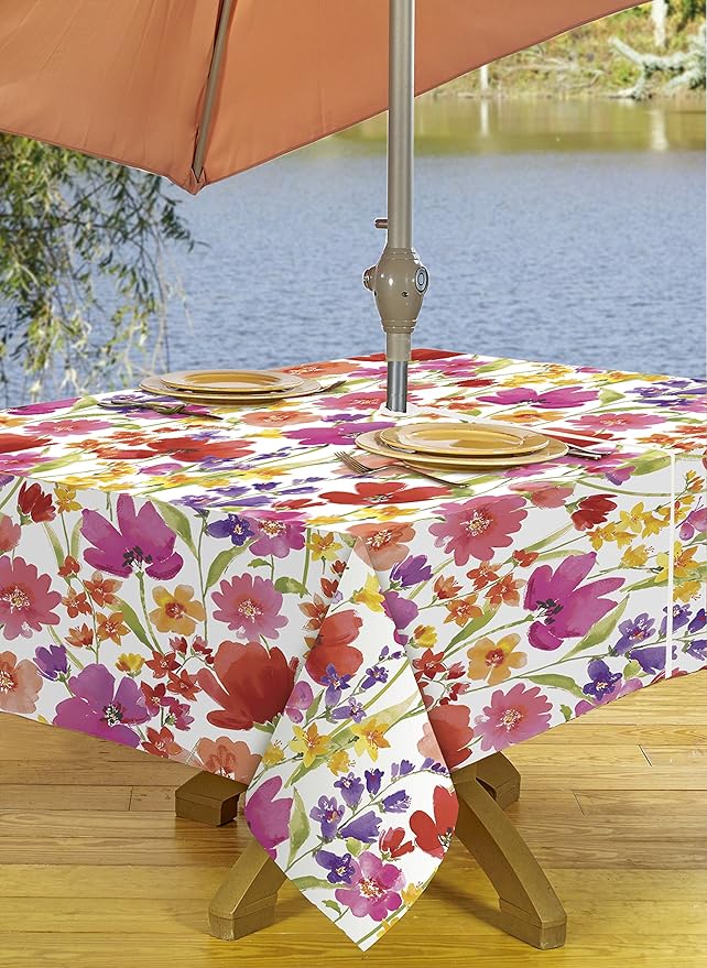 Elrene Home Fashions Vinyl Picnic Outdoor Tablecloth/Umbrella Hole