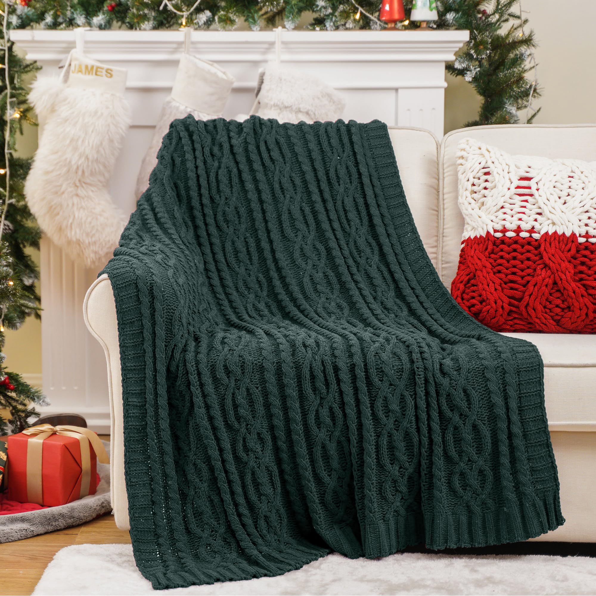 Battilo Christmas Blanket Dark Green Throws for Sofas, Chenille Cable Knit Throw Blanket, Textured Solid Soft Sofa Throw Couch Cover Green Blanket for Bed Settees Armchairs, 130x170cm