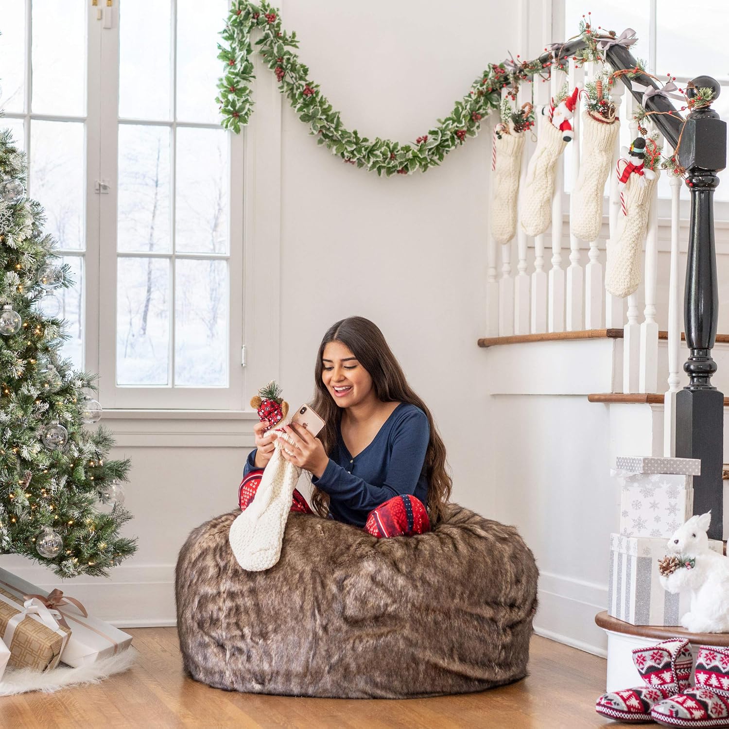 Amazon Com Heavy Metal Inc Meridian Bean Bag Plush Faux Fur Chair Comfortable And Fun Beanbag For The Whole Family Non Spill Memory Foam Filling Dark Brown Furniture Decor