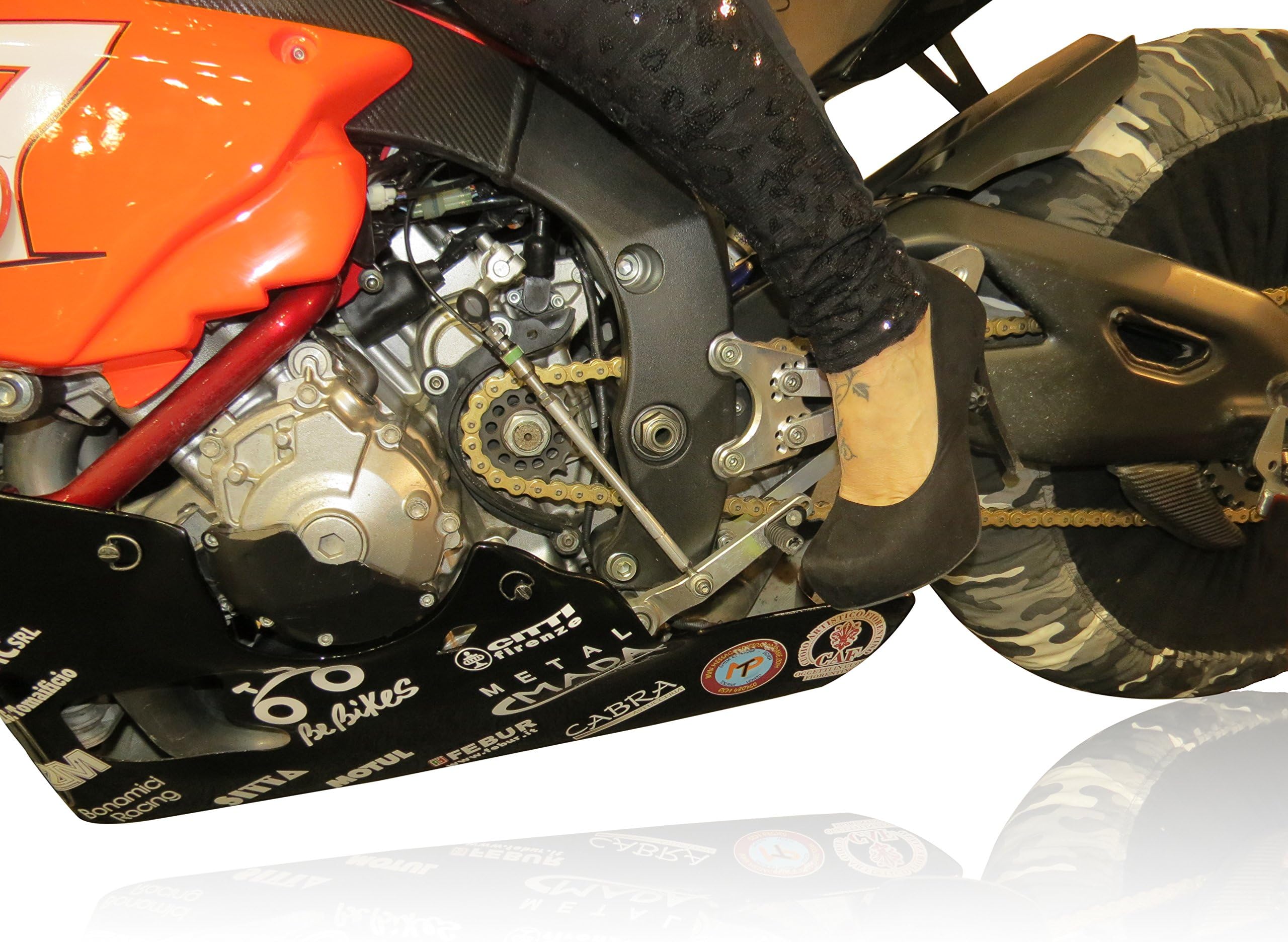 Changing Electronic Moto IRC sgrace Cut Yamaha YZF R1