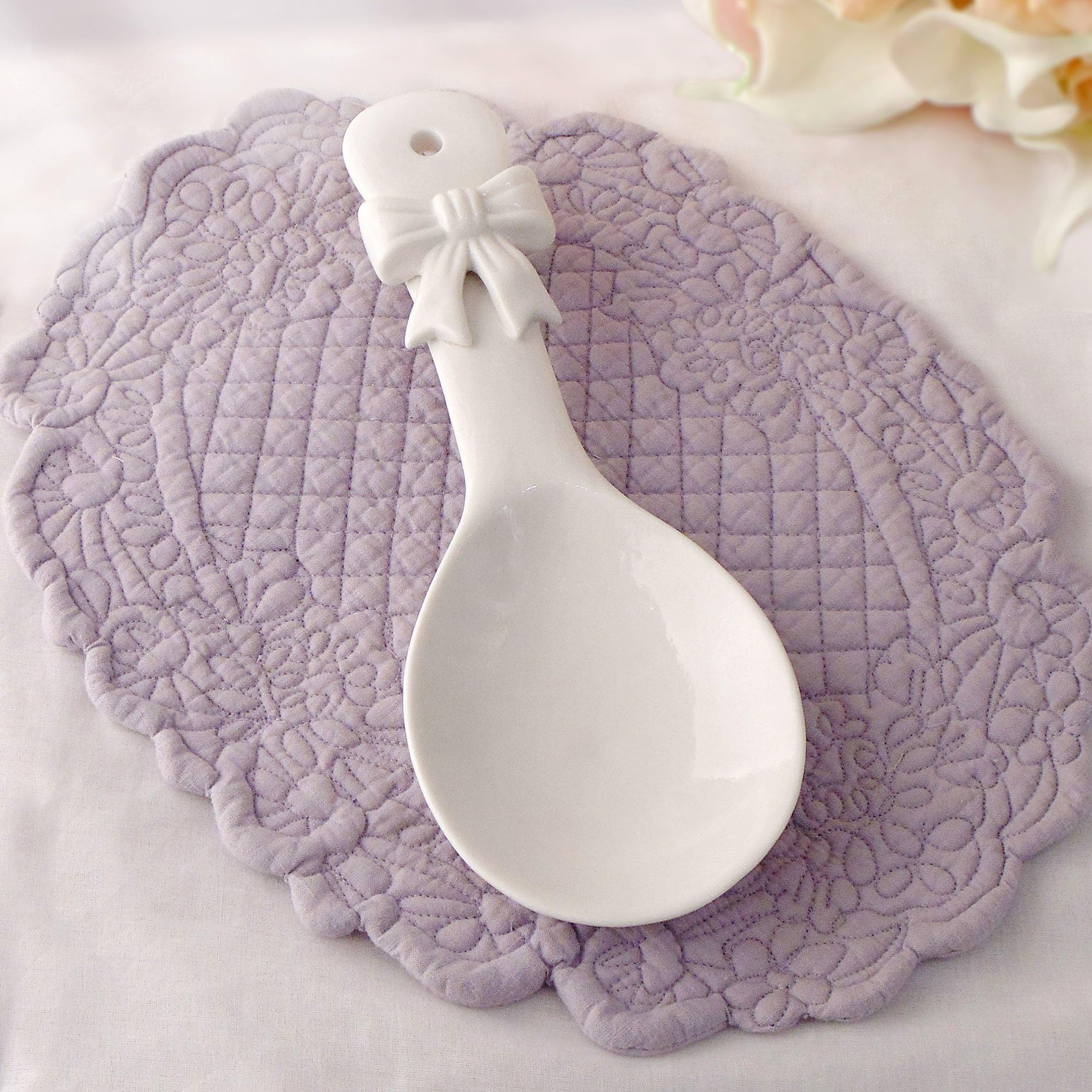Shabby Chic Farmhouse Ladle Holder , Ladle Stand , Kitchen Cooking Spoon Rest - Bow - 23x7 - White - Ceramic