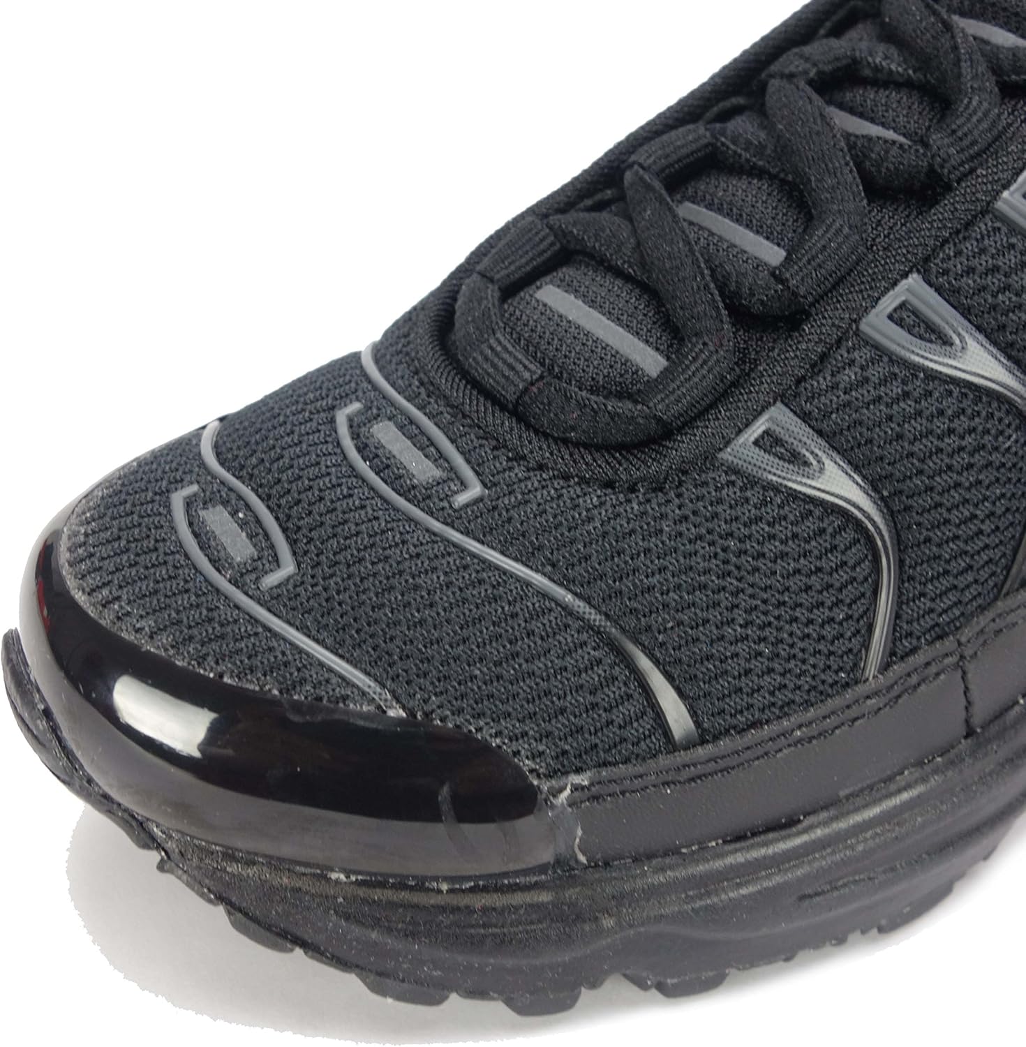 black and grey air max plus