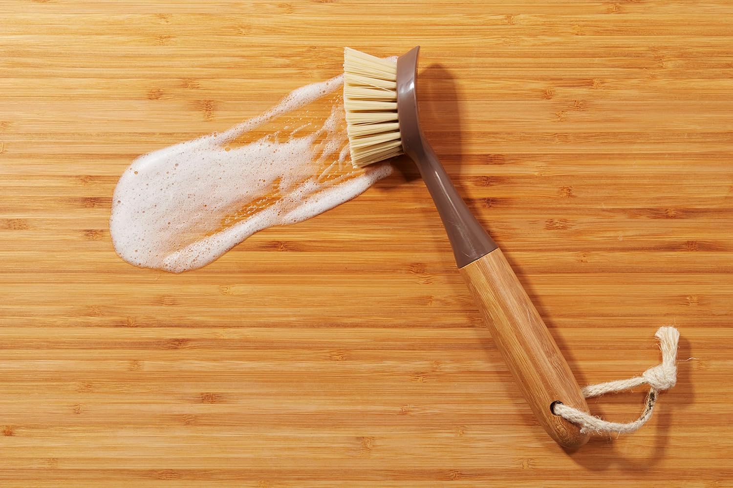 Bamboo Naturals Long Handle Brush 1 Pack Dish Scrubber with Built-in Food Scraper, Made of Sustainable Recycled Plastic: Home & Kitchen