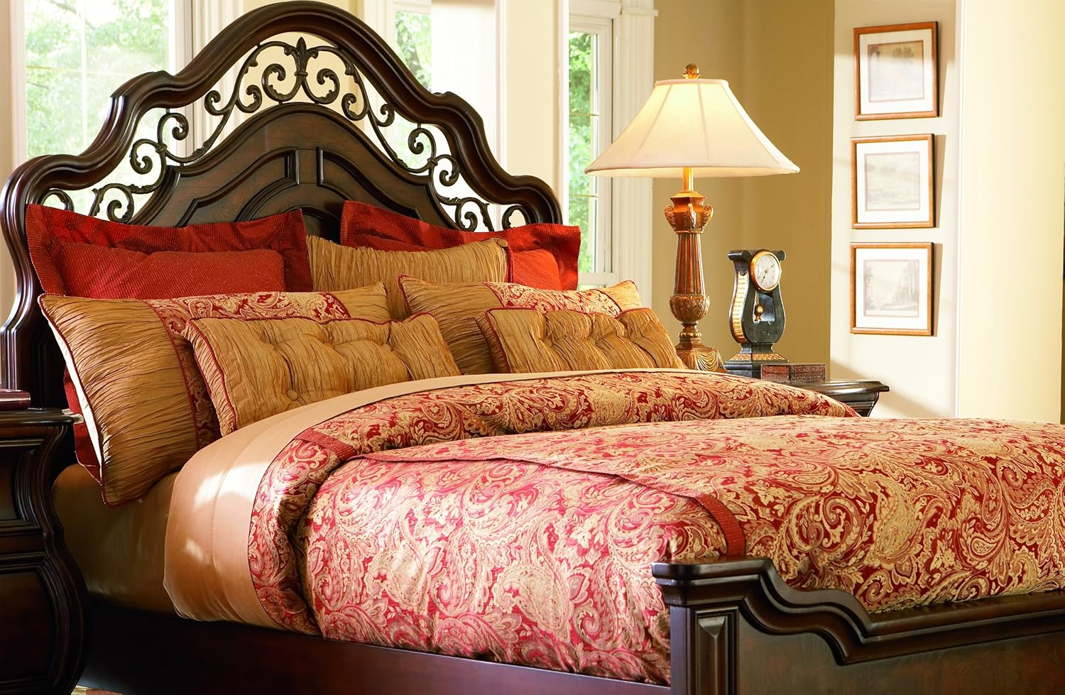 The Well Dressed Bed 220FLOK Florentine Duvet Collection