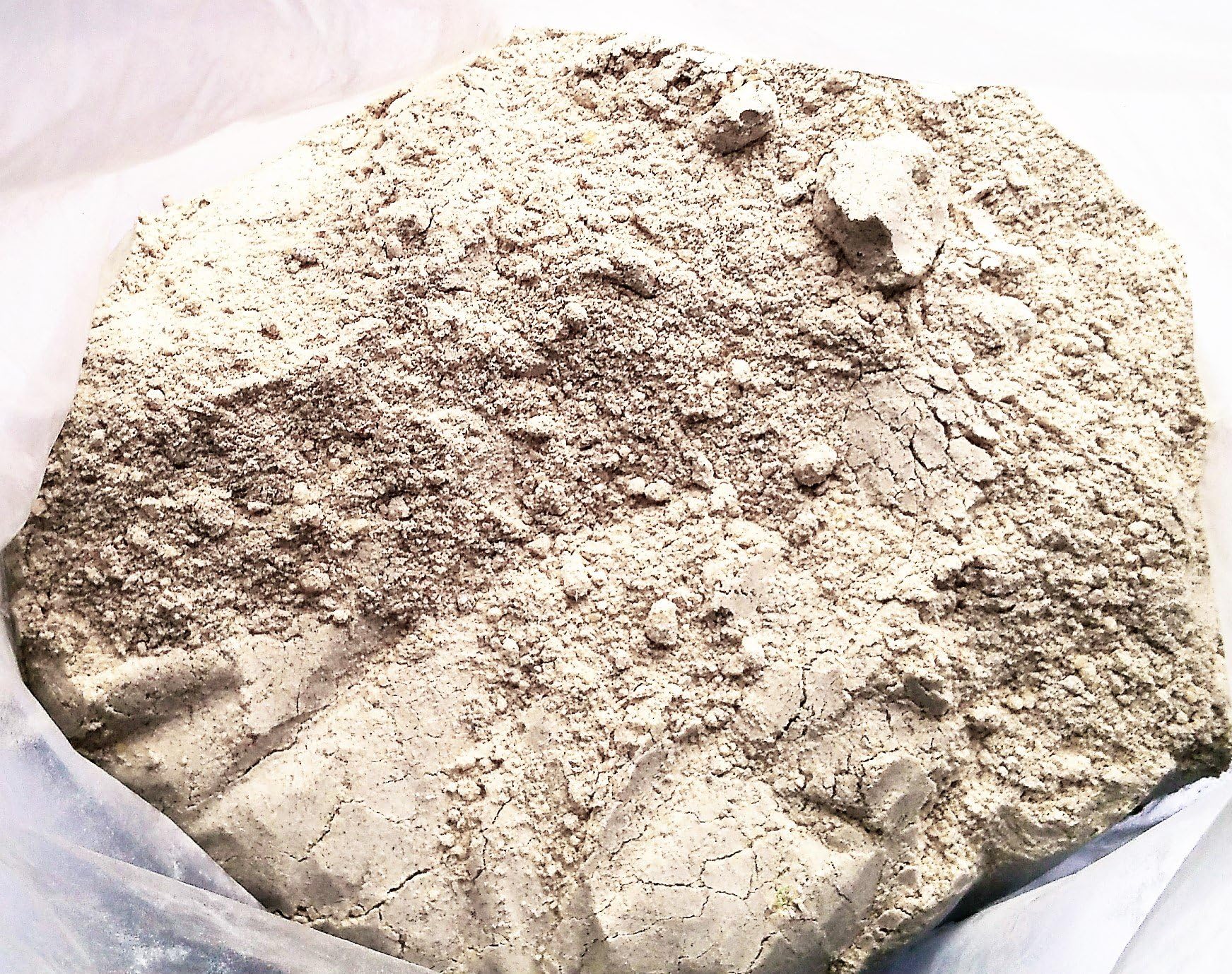 1.5Kg Boswellia Horse Feeds, Ground from Boswellia Carteri, 100% Natural and Organic Frankincense Powder. The number one Boswellia Supplement for your horse. Ethically sourced, Fair prices paid to Farmers.