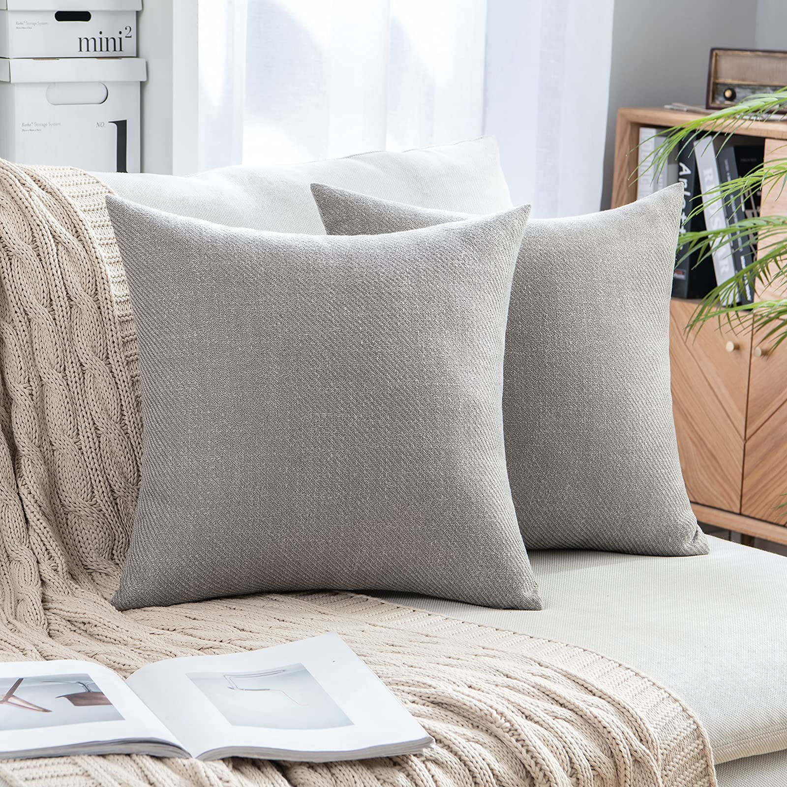 MIULEE Set of 2 Cushion Covers Fabric Artificial Wool and Polyester Stripes Modern Soft Smooth Comfortable Pillowcase for Living Room, Bedroom, Sofa, Light Grey 40 x 40 cm