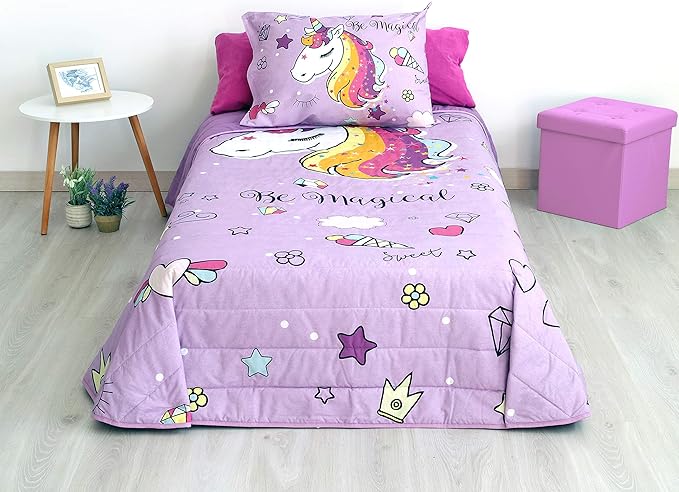 Decora tu cuarto con las más bellas telas multicolores. 